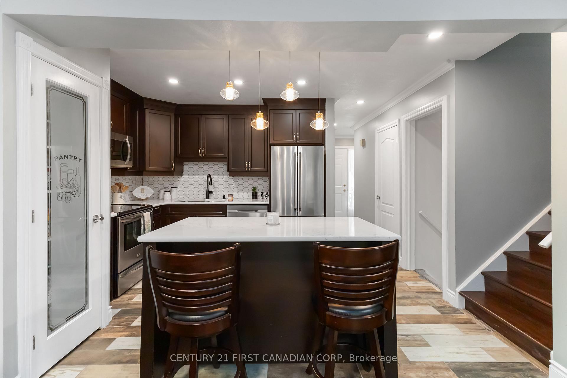 Photo 8 of Unit 7, 131 Bonaventure Drive, London, East I — HOMEH