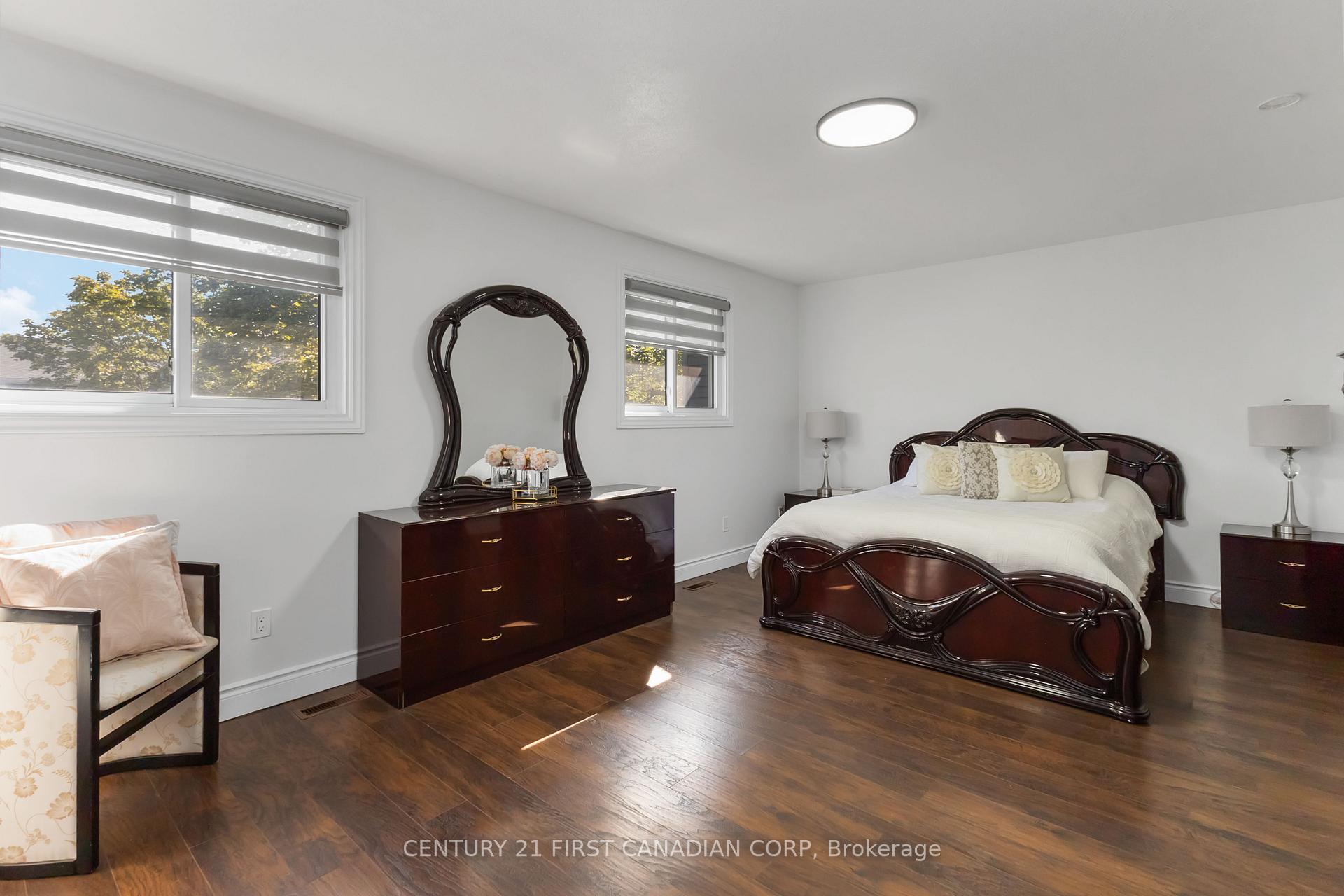 Photo 16 of Unit 7, 131 Bonaventure Drive, London, East I — HOMEH