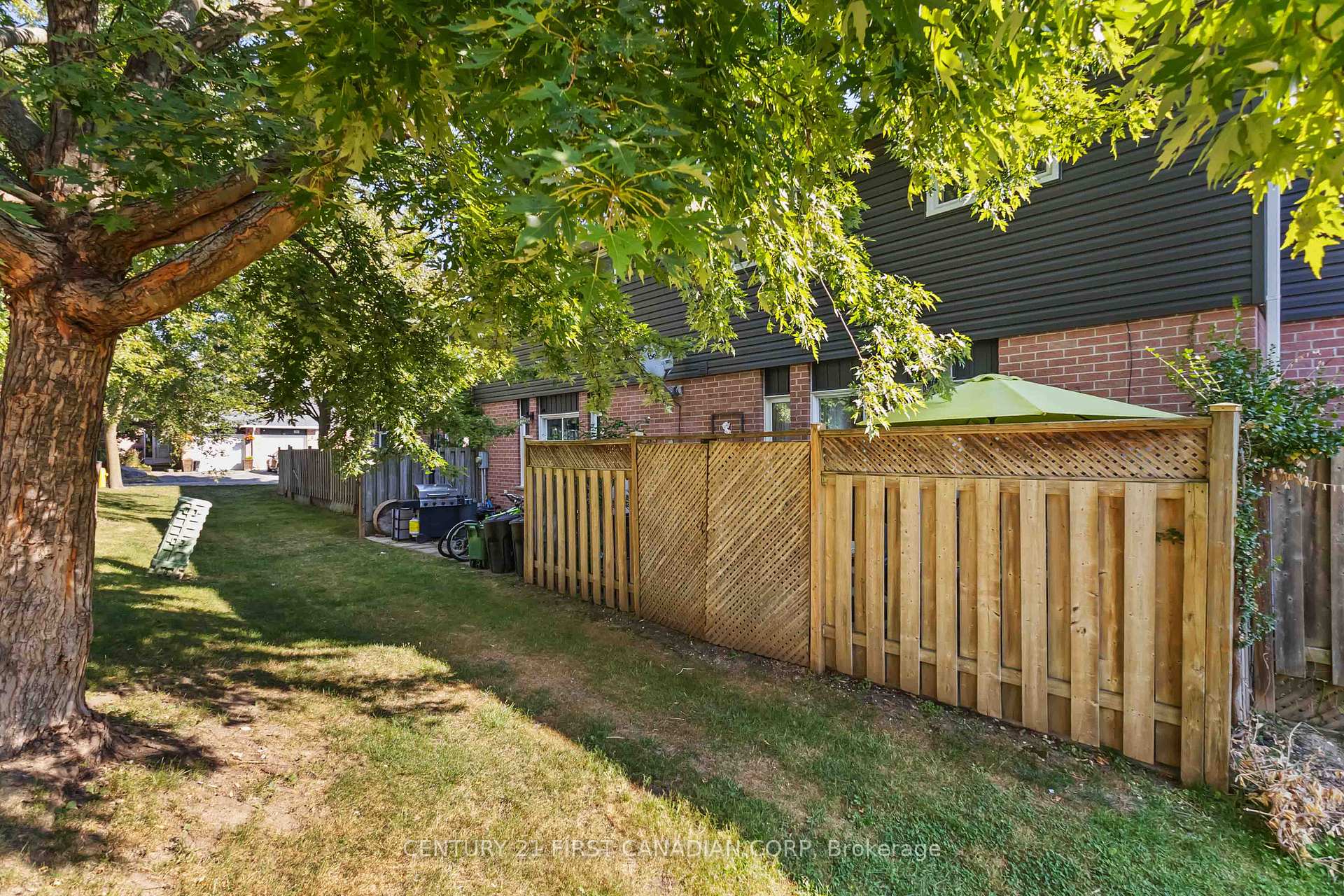 Photo 28 of Unit 7, 131 Bonaventure Drive, London, East I — HOMEH