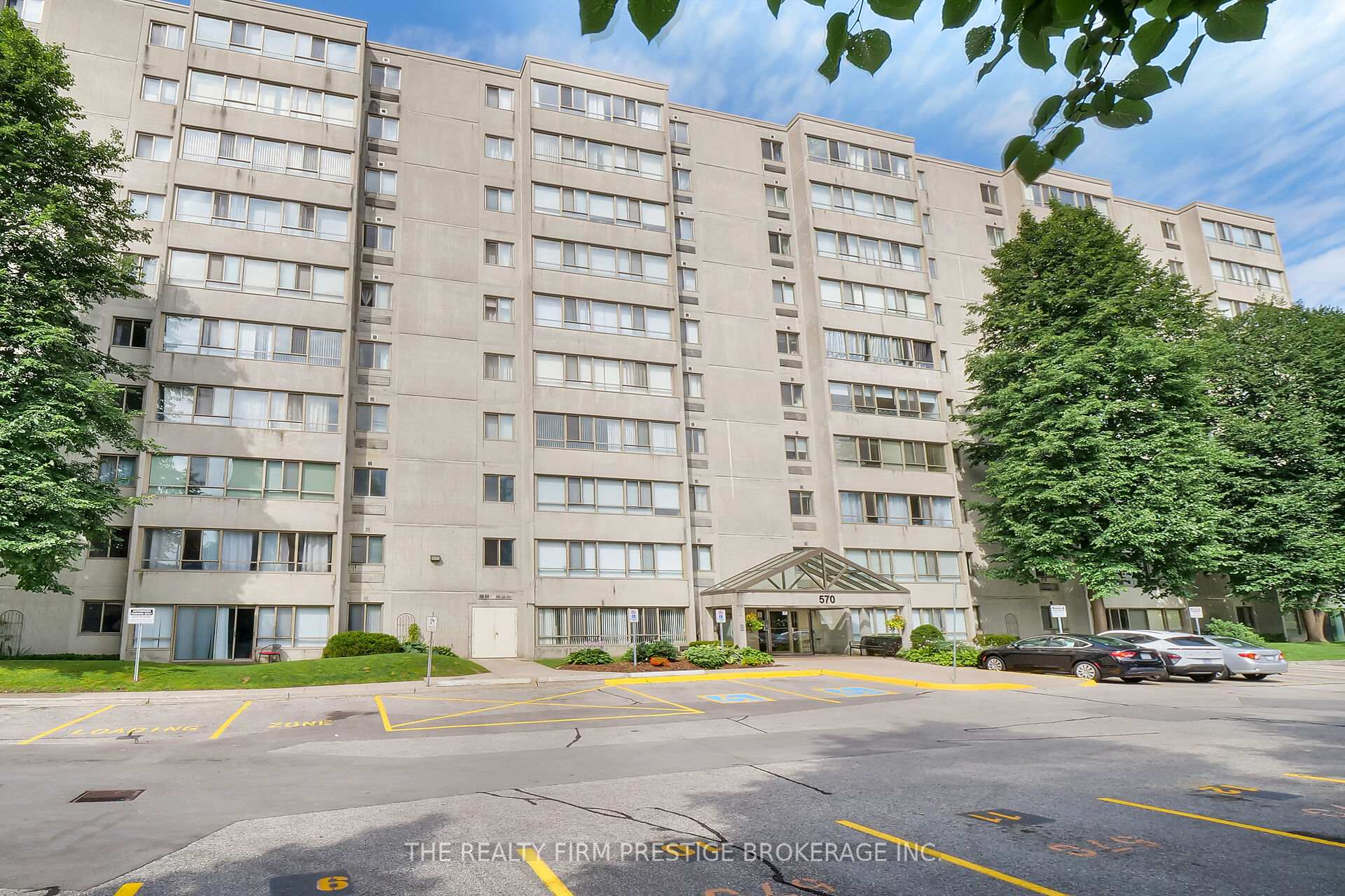 Front of Unit 510, 570 Proudfoot Lane