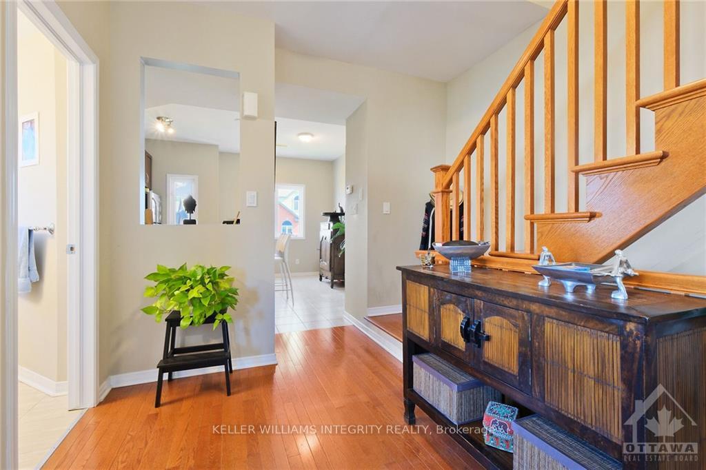Photo 3 of Unit 27, 1112 Georgeton Pvt, Ottawa, Manor Park — HOMEH