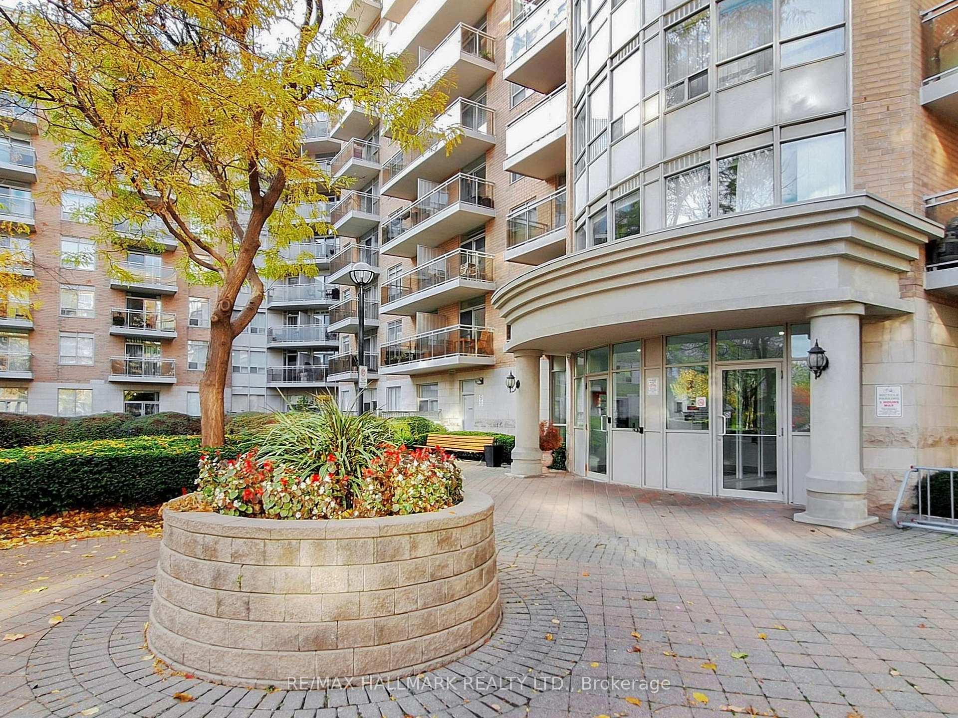 Photo 6 of Unit 214, 650 Lawrence Avenue W, Toronto, Englemount-Lawrence — HOMEH