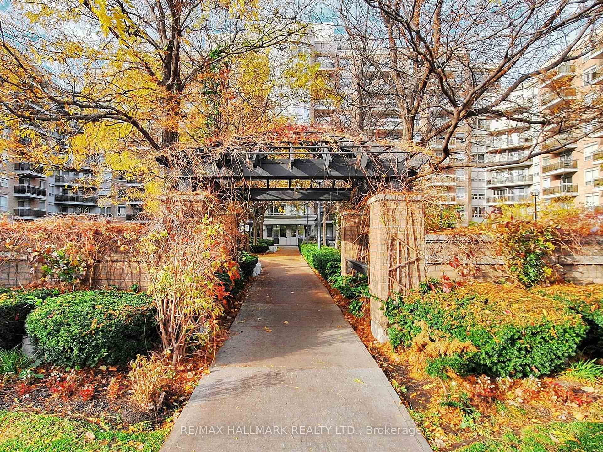 Photo 35 of Unit 214, 650 Lawrence Avenue W, Toronto, Englemount-Lawrence — HOMEH