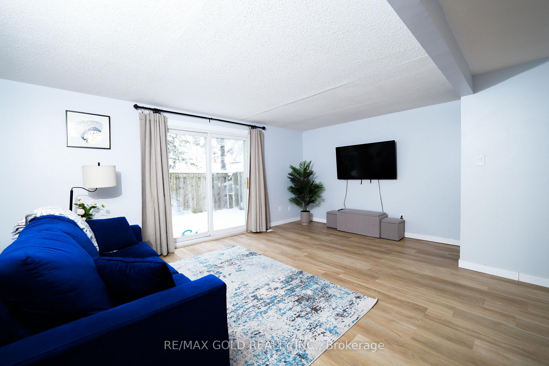 Photo 8 of Unit 64, 539 Willow Road, Guelph, Willow West/Sugarbush/West Acres — HOMEH