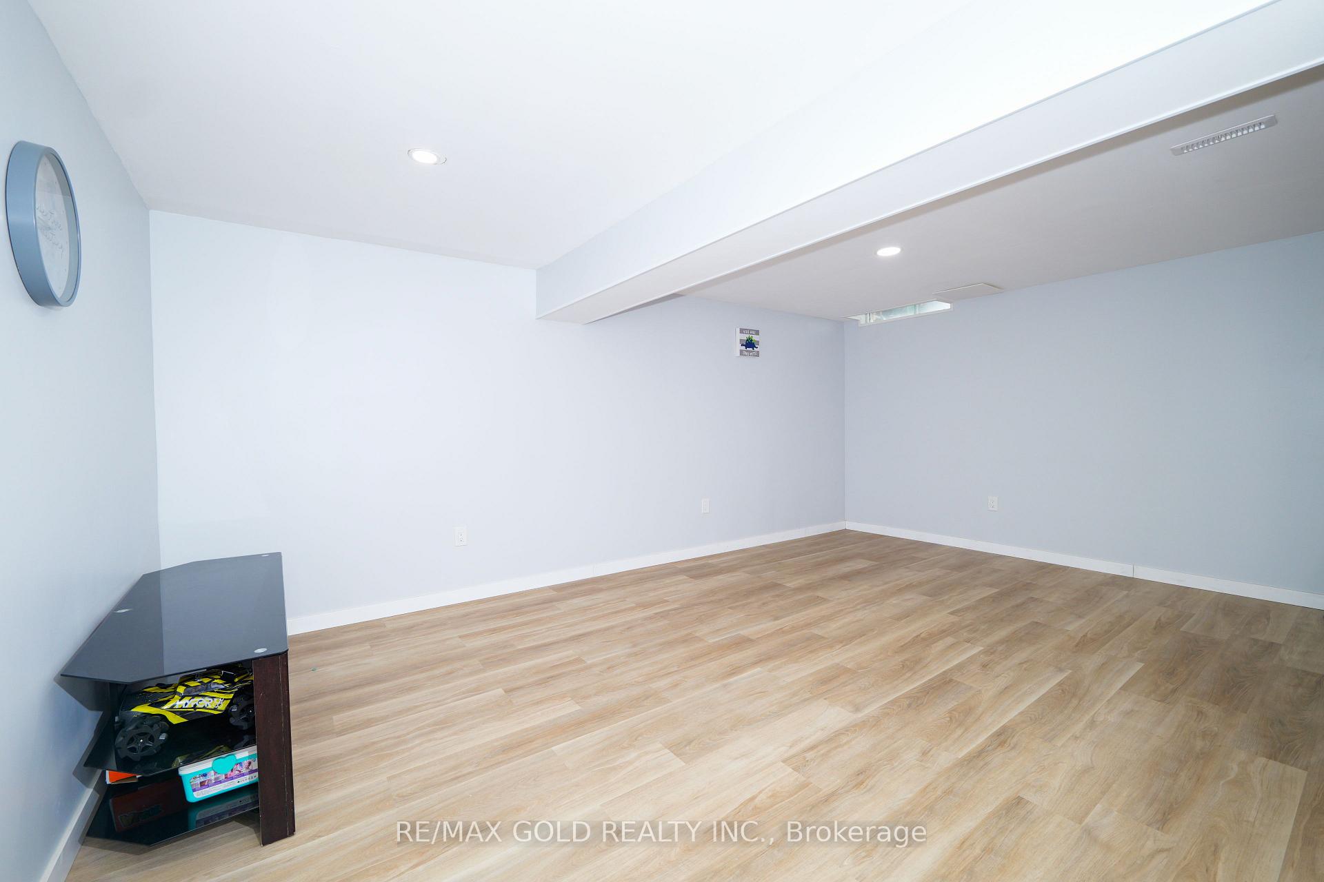 Photo 41 of Unit 64, 539 Willow Road, Guelph, Willow West/Sugarbush/West Acres — HOMEH