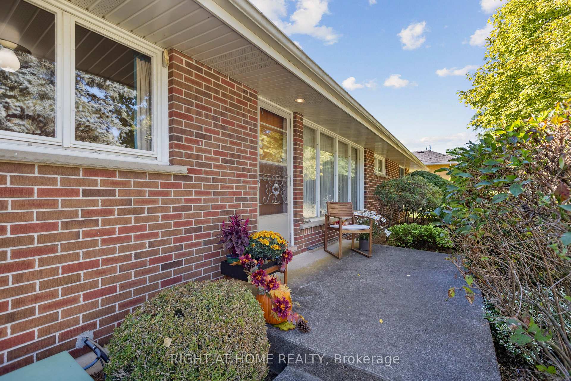 Photo 4 of 11 Riverview Terrace, Brant, Paris — HOMEH