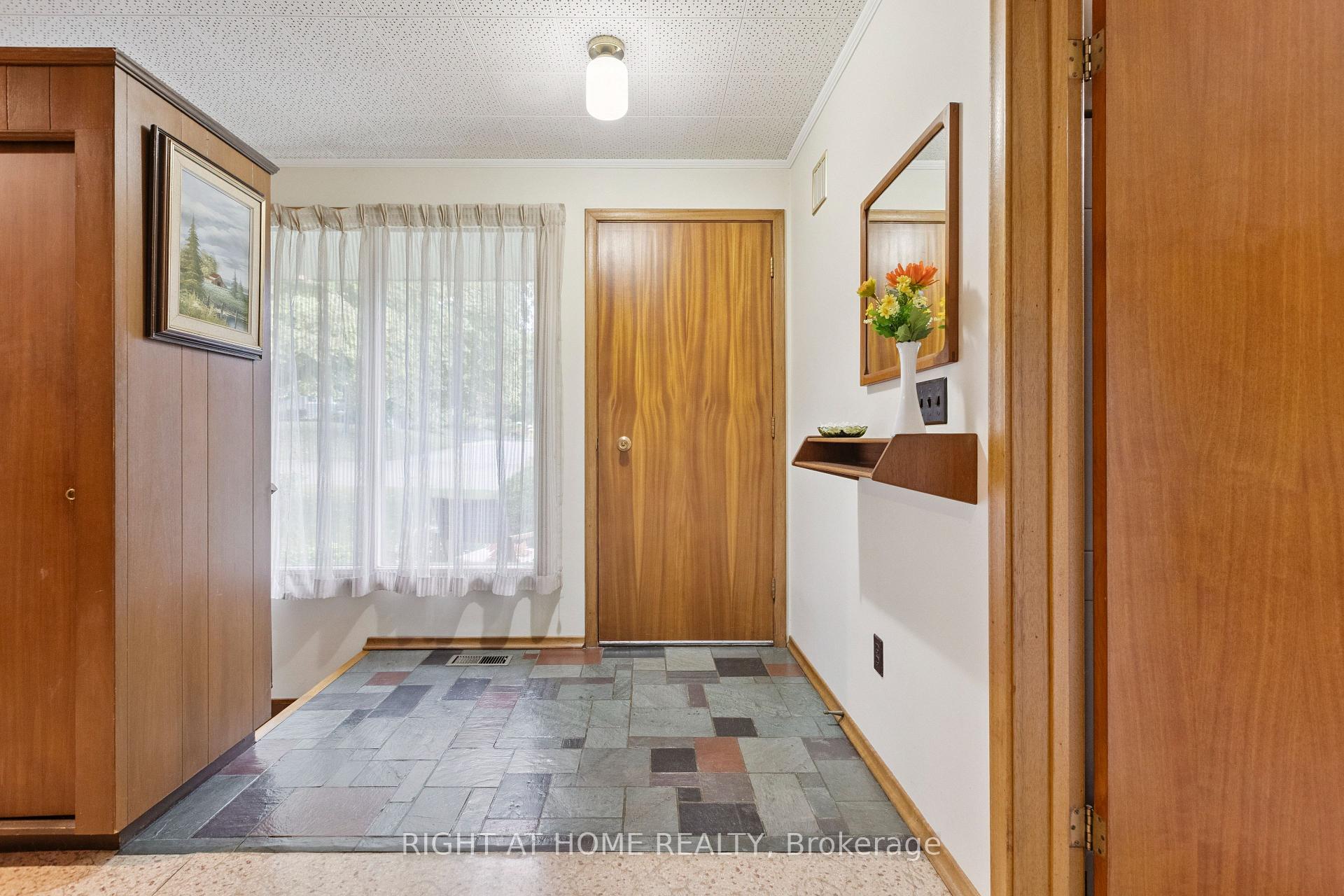 Photo 6 of 11 Riverview Terrace, Brant, Paris — HOMEH