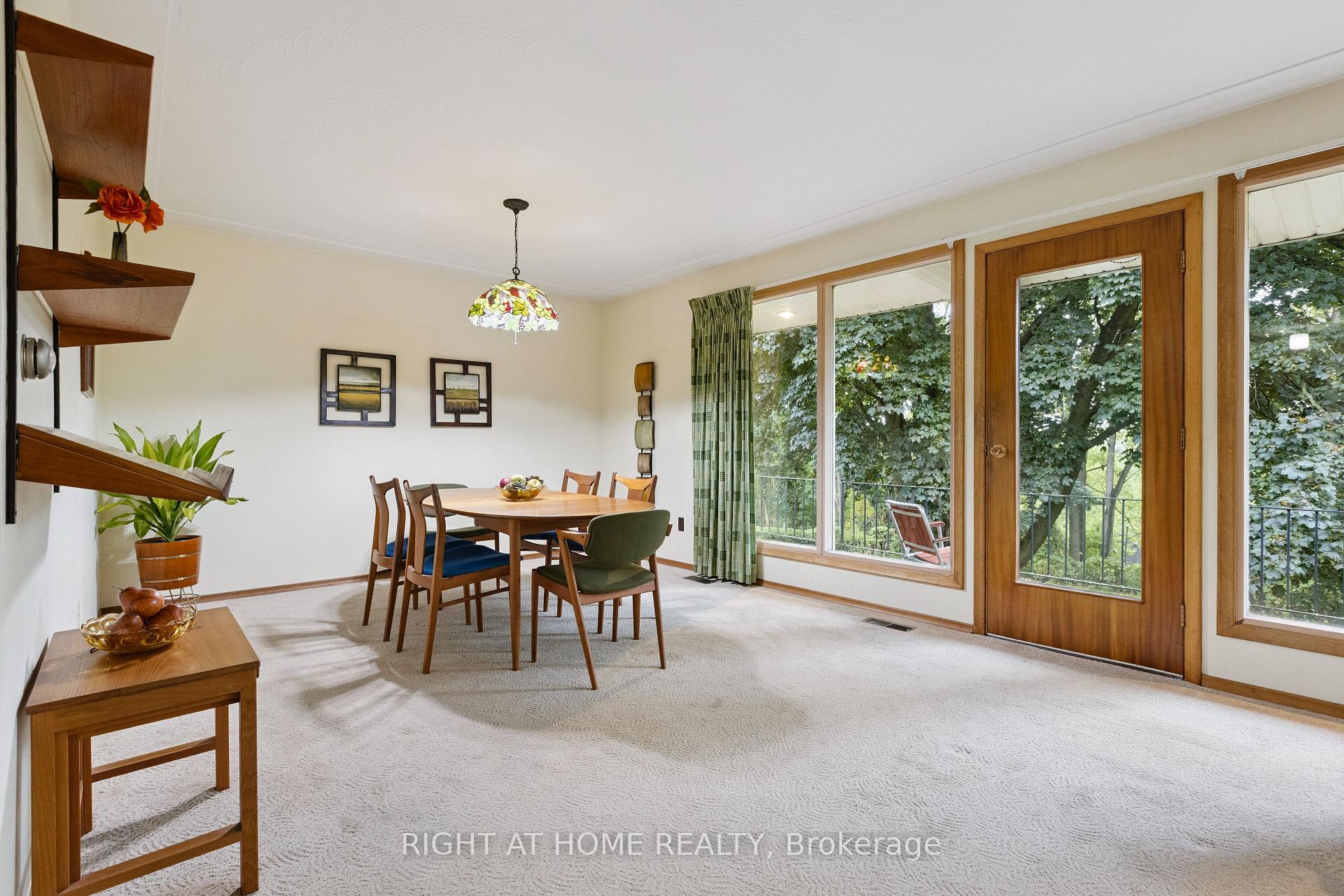 Photo 9 of 11 Riverview Terrace, Brant, Paris — HOMEH