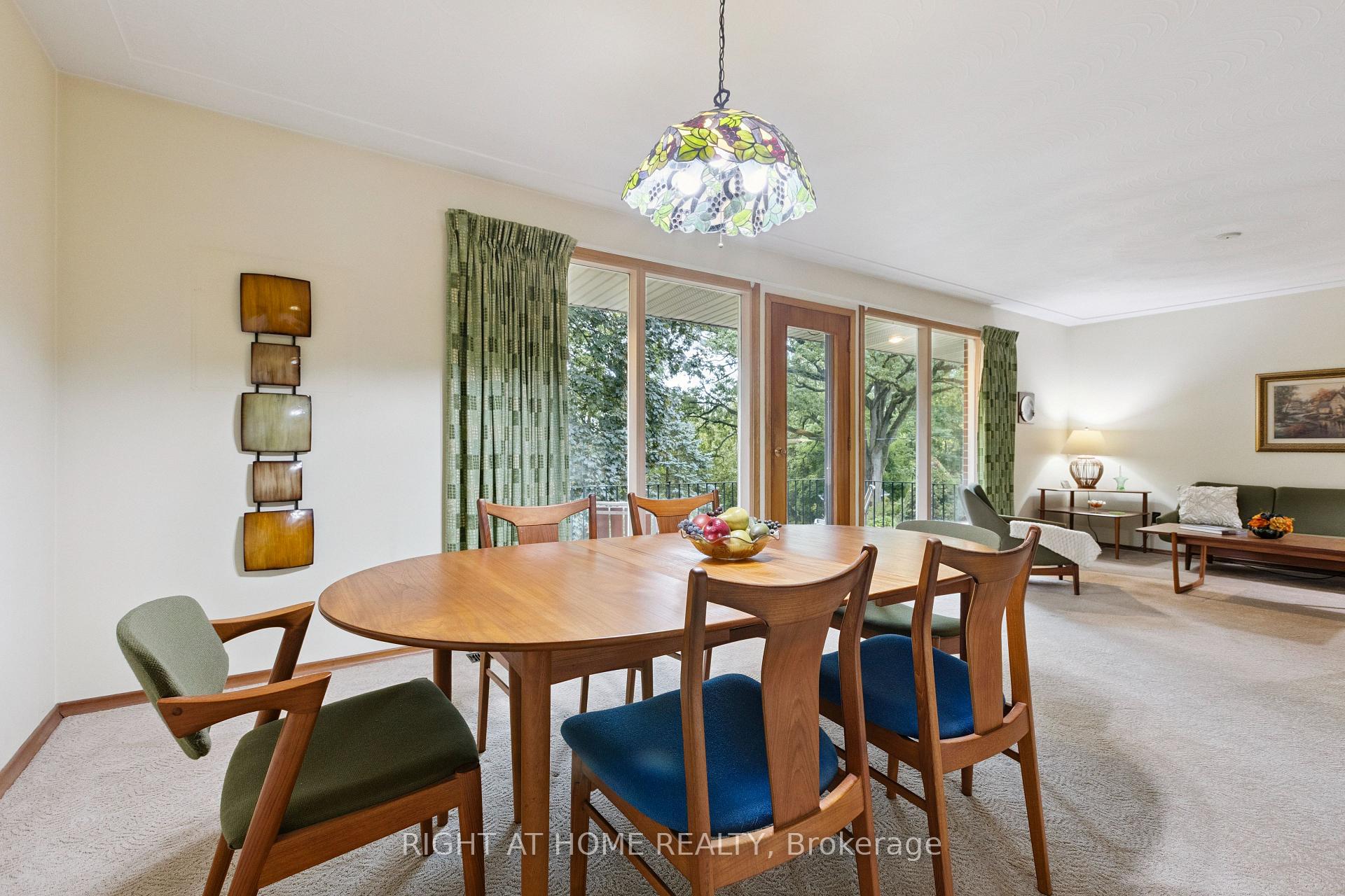 Photo 10 of 11 Riverview Terrace, Brant, Paris — HOMEH