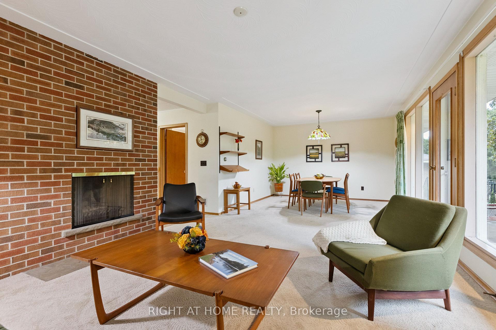 Photo 12 of 11 Riverview Terrace, Brant, Paris — HOMEH