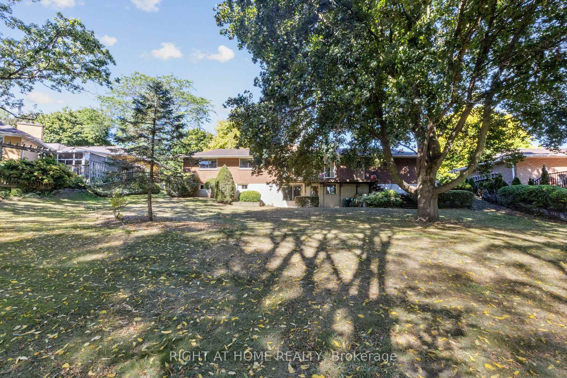 Photo 17 of 11 Riverview Terrace, Brant, Paris — HOMEH