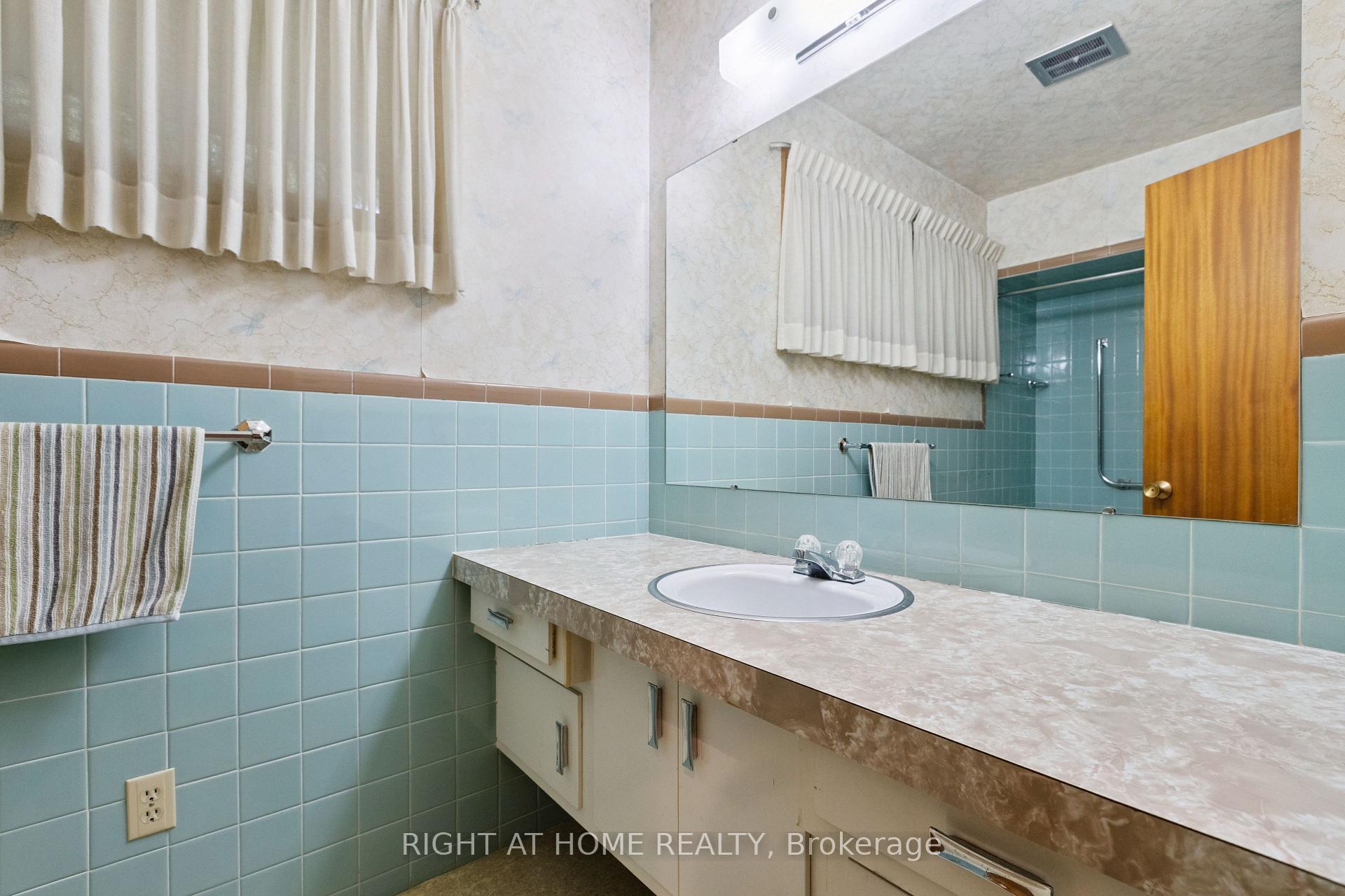 Photo 21 of 11 Riverview Terrace, Brant, Paris — HOMEH
