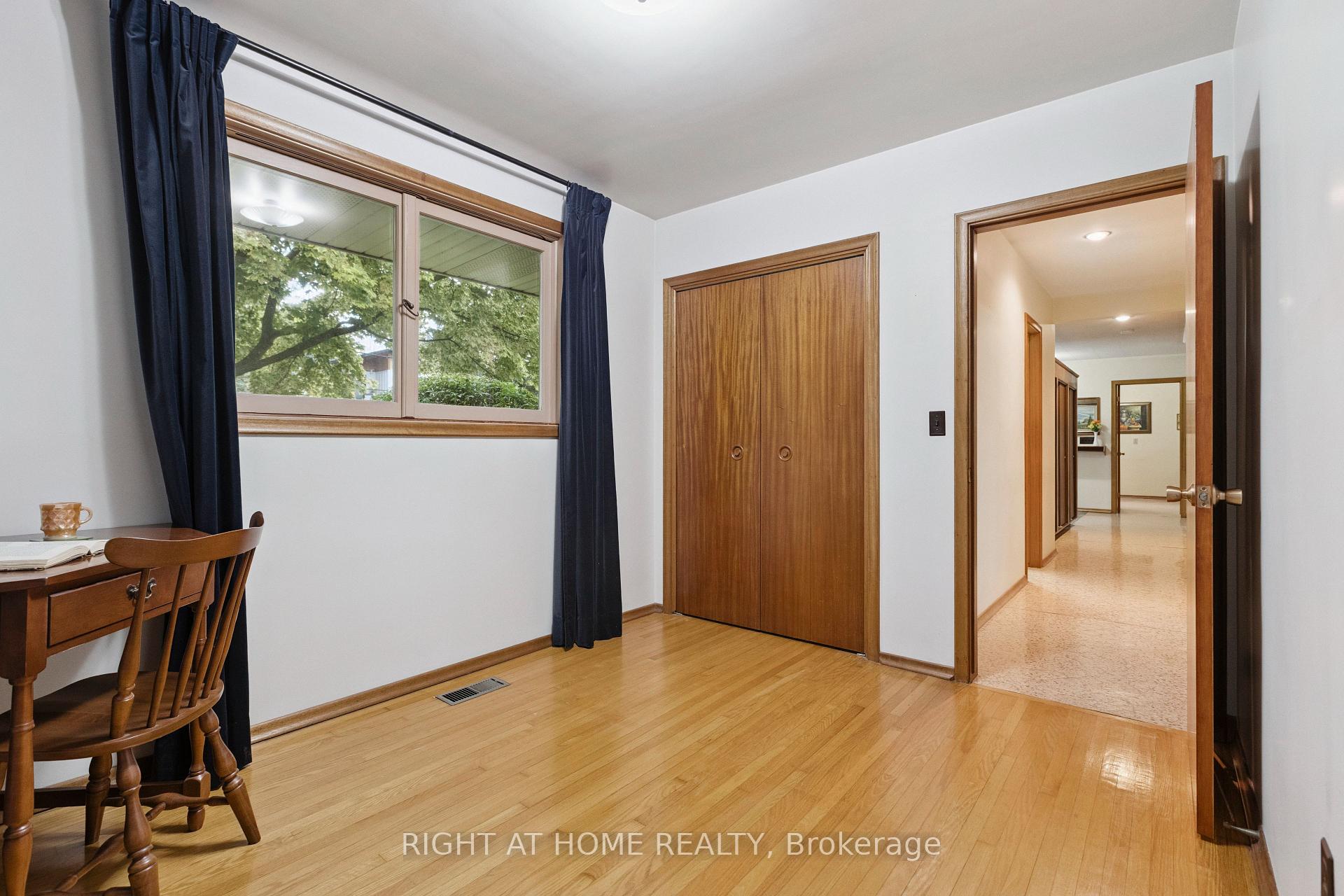 Photo 26 of 11 Riverview Terrace, Brant, Paris — HOMEH