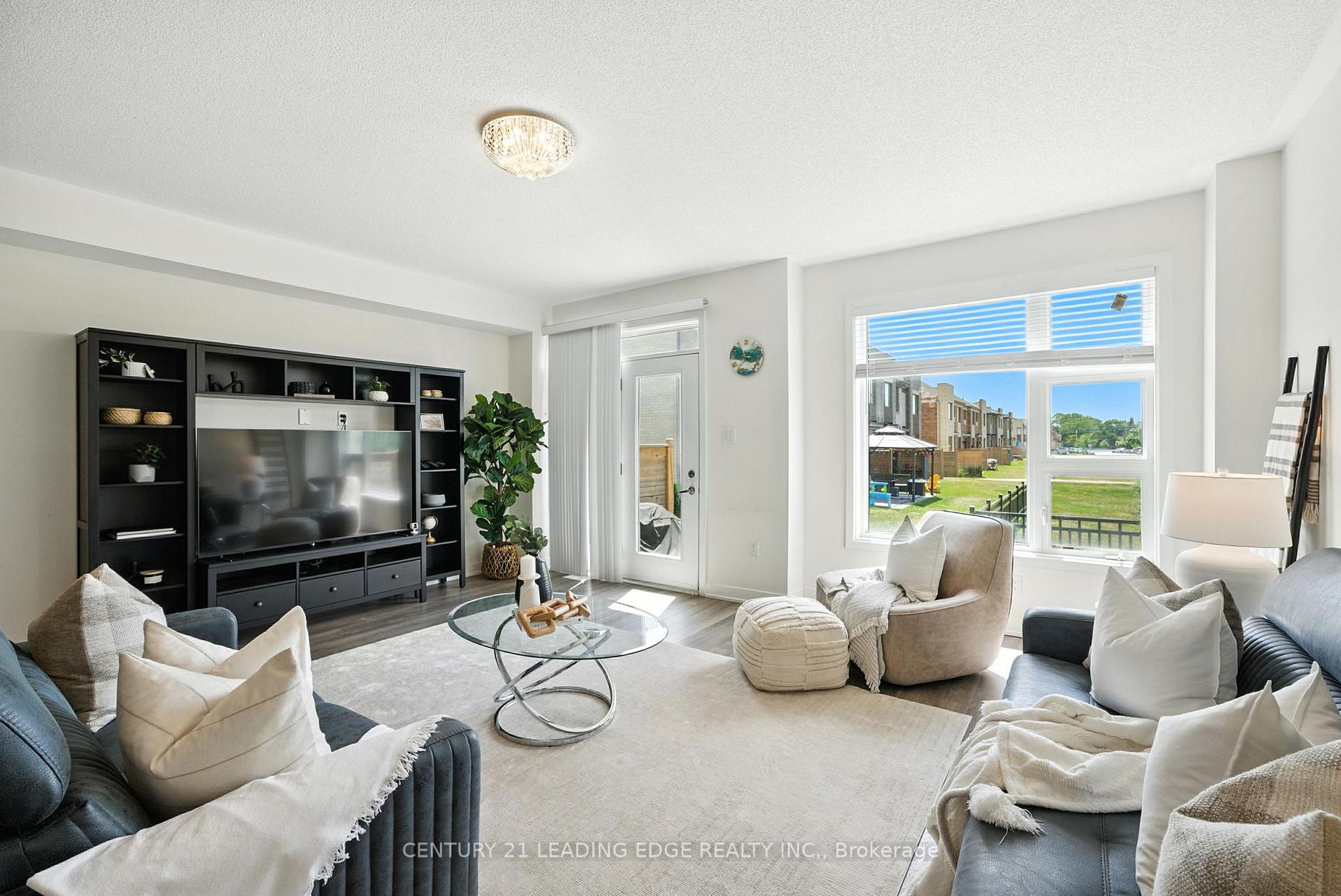 Photo 18 of 52 Donald Fleming Way, Whitby, Pringle Creek — HOMEH