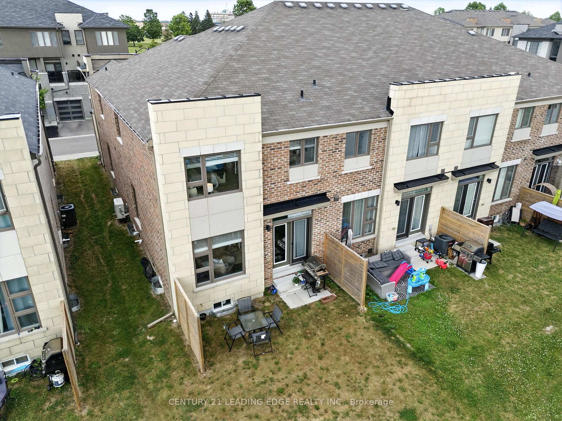 Photo 38 of 52 Donald Fleming Way, Whitby, Pringle Creek — HOMEH