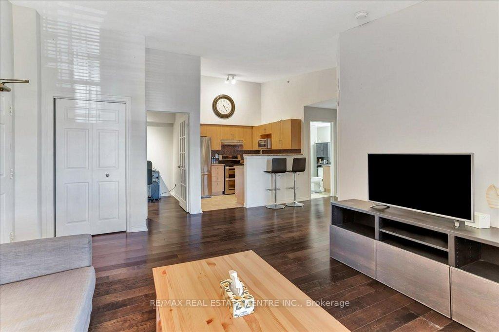 Photo 5 of Unit 406, 1471 Maple Avenue, Milton, Dempsey — HOMEH