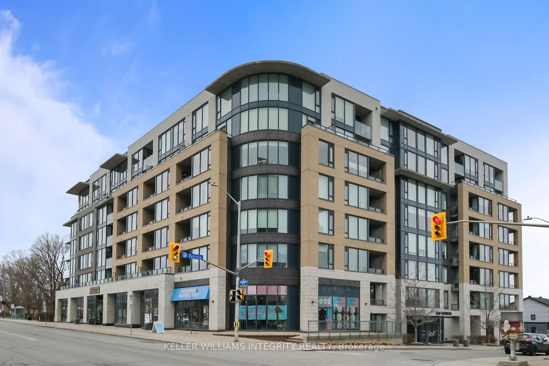 Front of Unit 520, 360 Patricia Avenue W