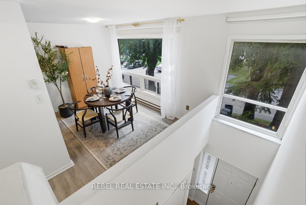 Photo 7 of 10 The Bridle Path, Clarington, Bowmanville — HOMEH