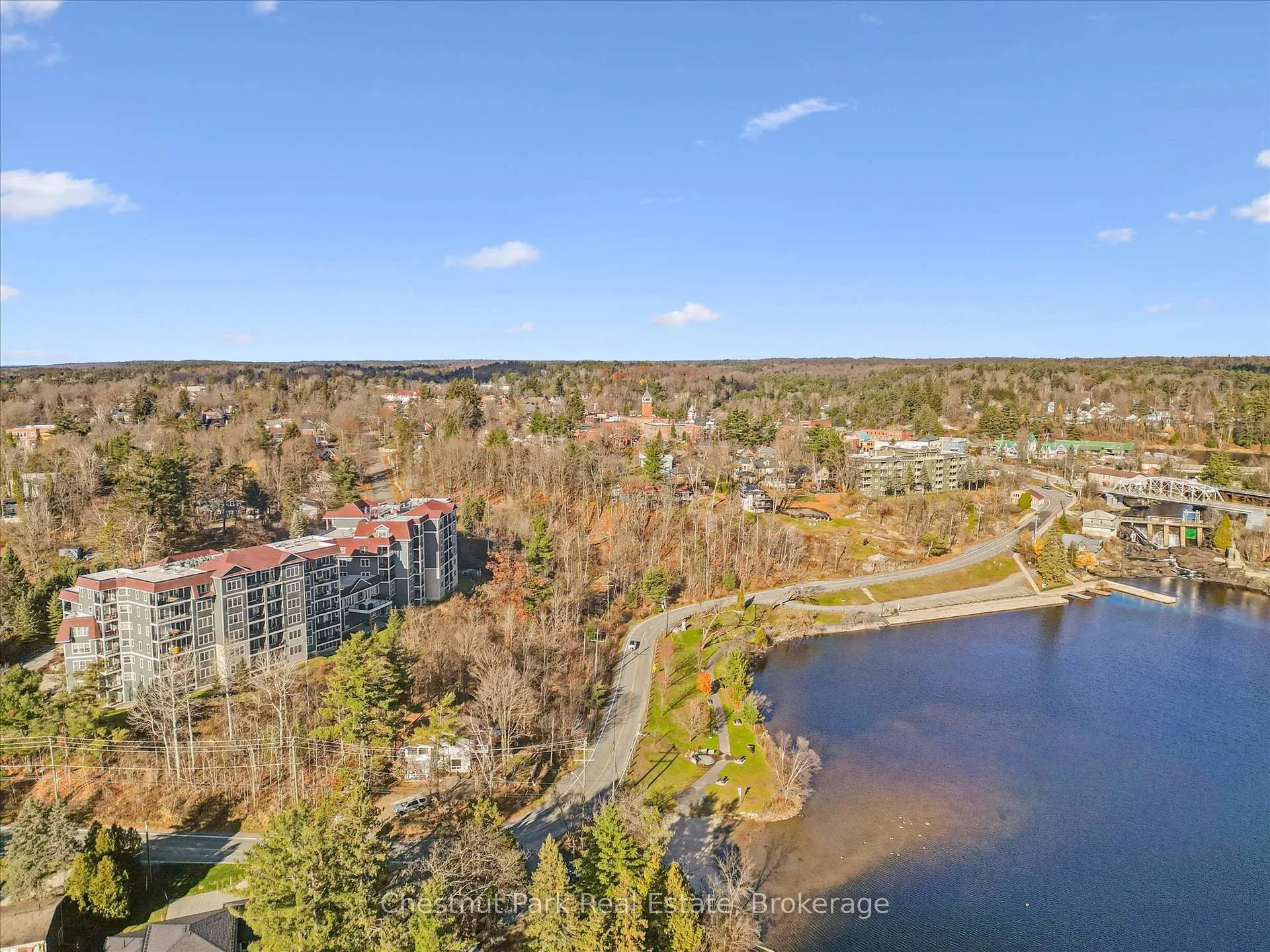 Photo 3 of Unit 209, 10B Kimberley Avenue, Bracebridge, Macaulay — HOMEH