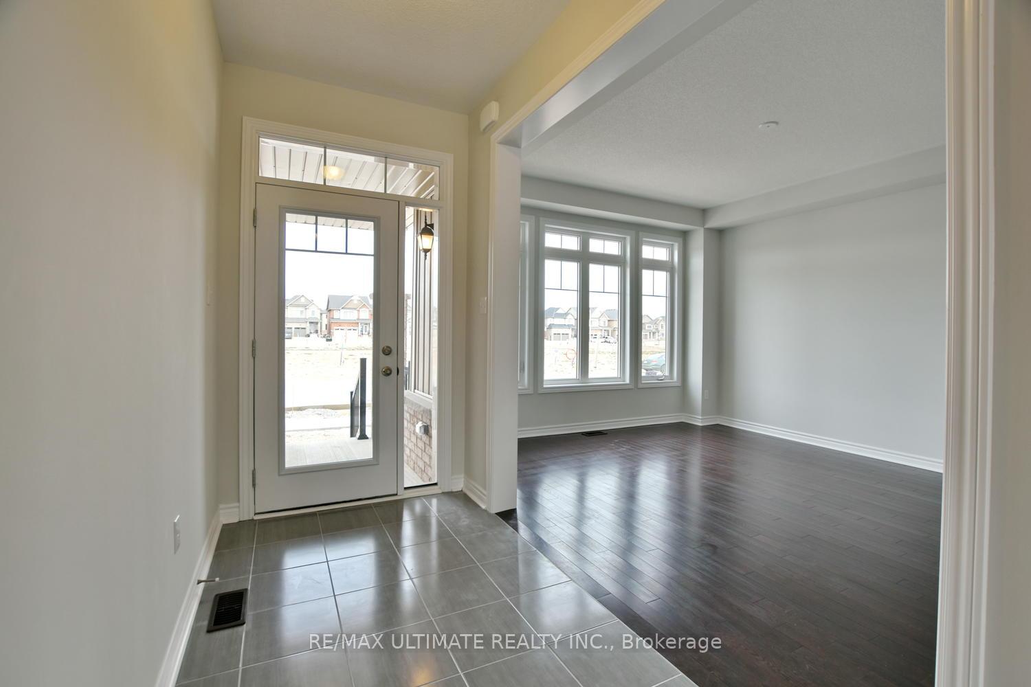 Photo 2 of 16 Mclean Avenue, Collingwood — HOMEH
