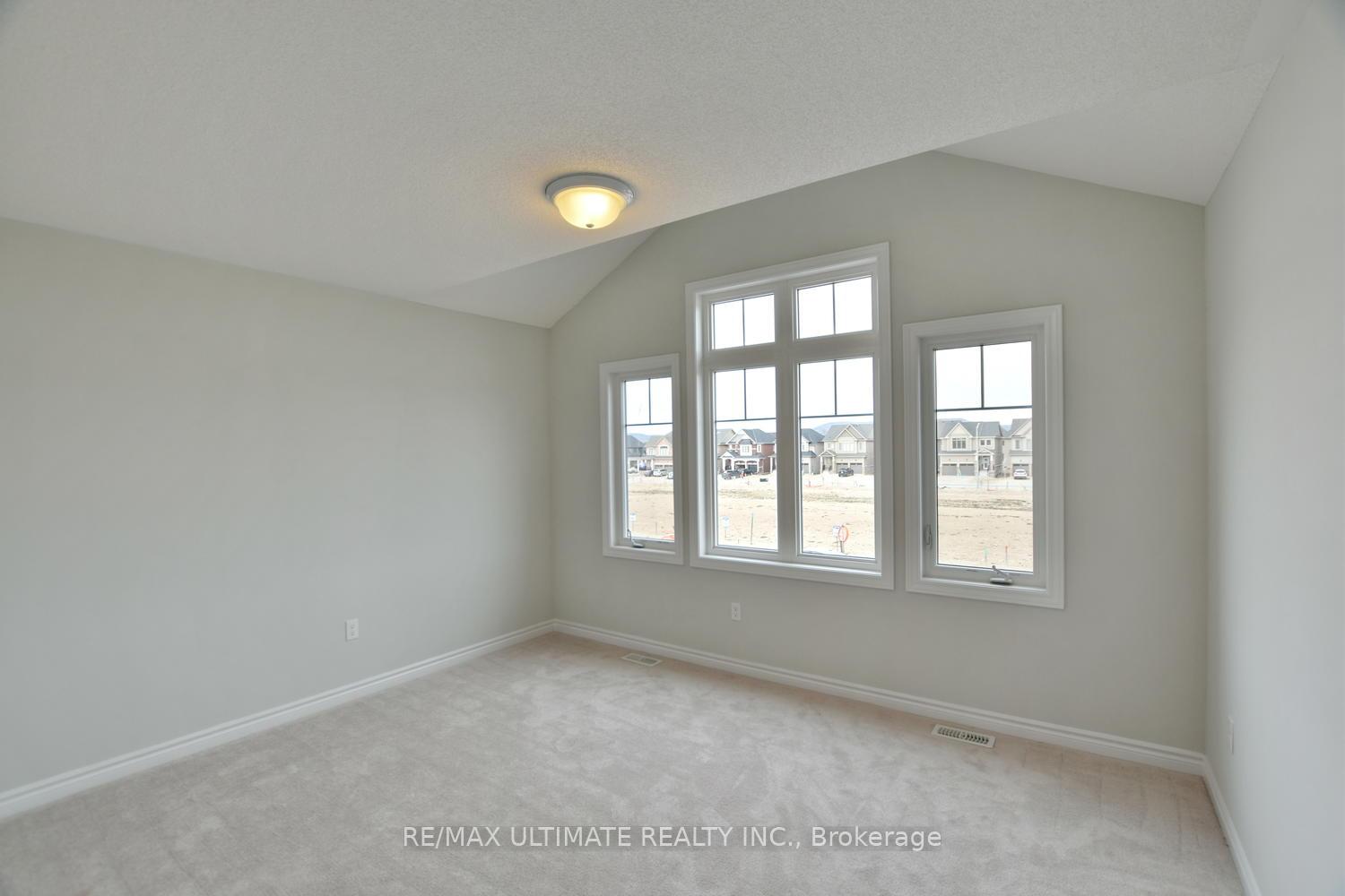 Photo 31 of 16 Mclean Avenue, Collingwood — HOMEH