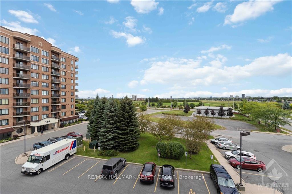 Photo 20 of Unit 4D, 310 Central Park Drive, Ottawa, Central Park — HOMEH