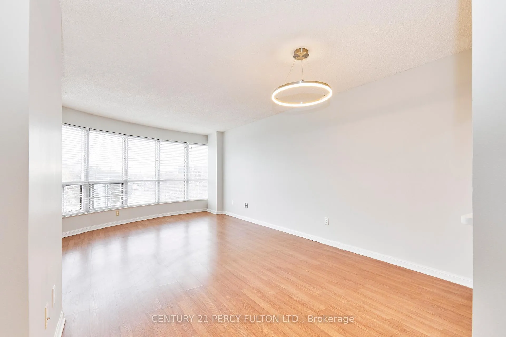 Photo 10 of Unit 506, 712 Rossland Road E, Whitby, Pringle Creek — HOMEH