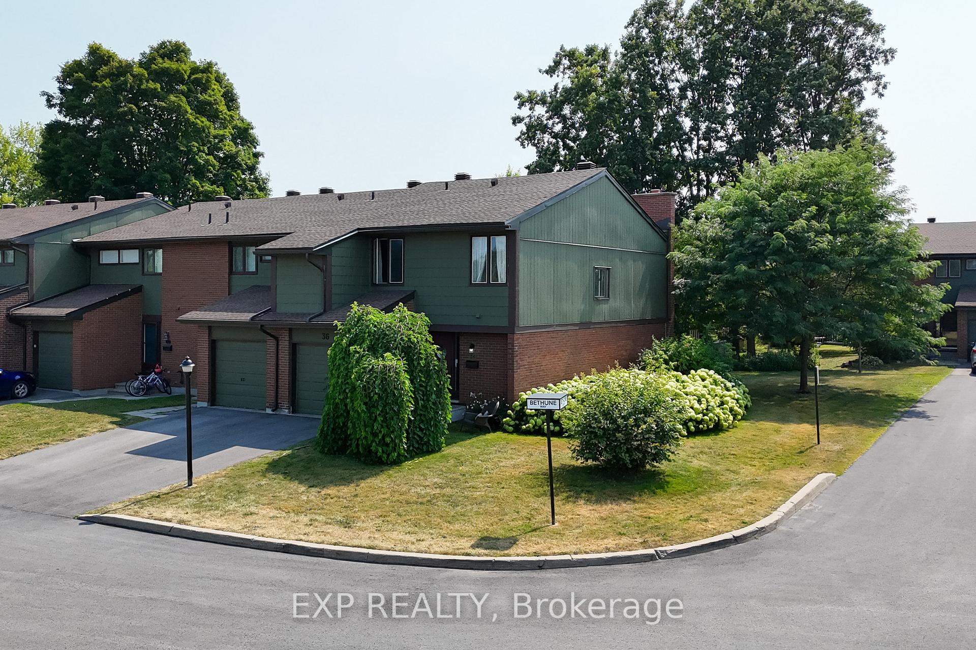 Photo 39 of 36 Bethune Way, Ottawa, Kanata - Beaverbrook — HOMEH