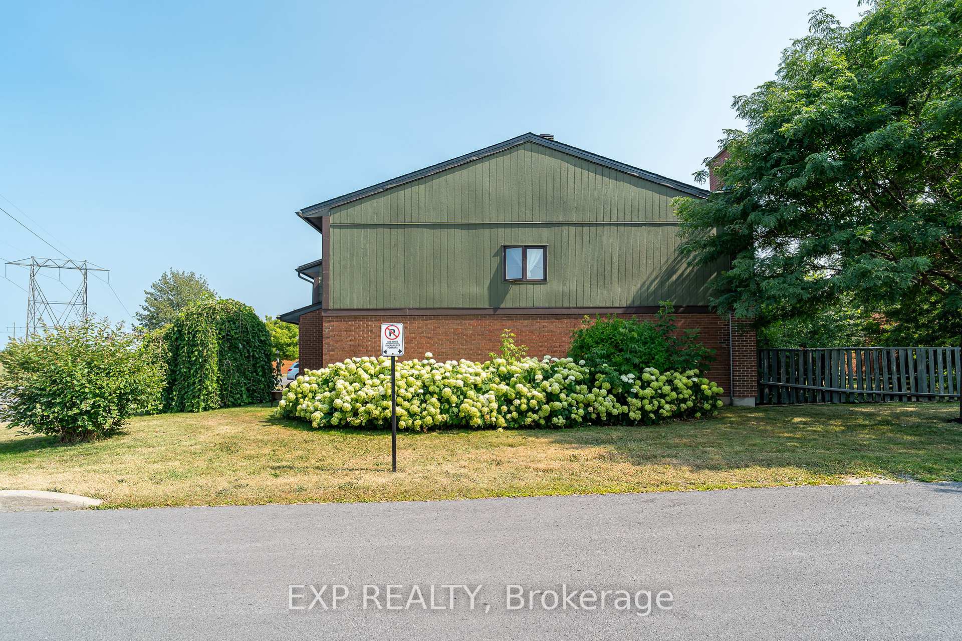 Photo 6 of 36 Bethune Way, Ottawa, Kanata - Beaverbrook — HOMEH