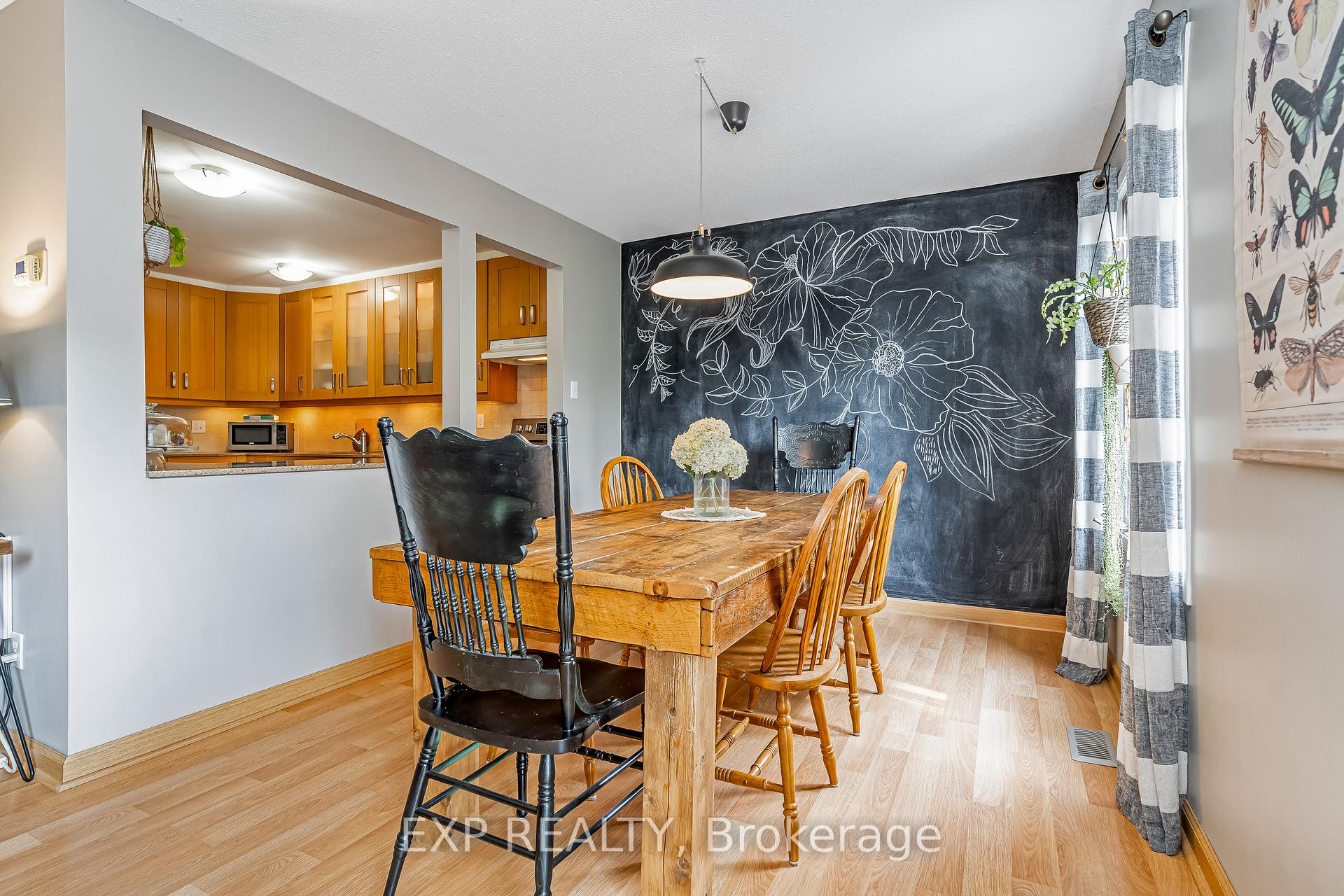 Photo 12 of 36 Bethune Way, Ottawa, Kanata - Beaverbrook — HOMEH
