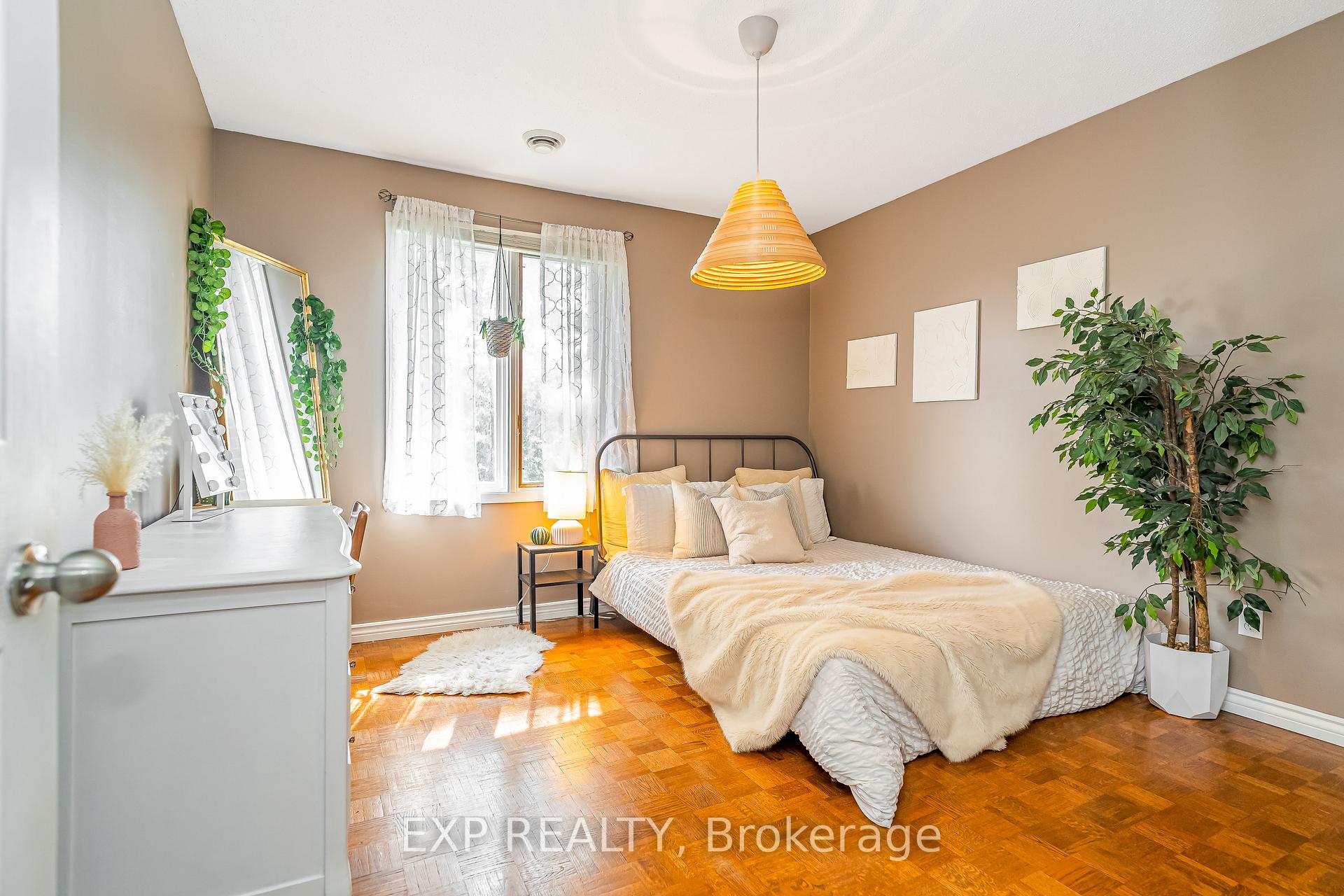 Photo 24 of 36 Bethune Way, Ottawa, Kanata - Beaverbrook — HOMEH