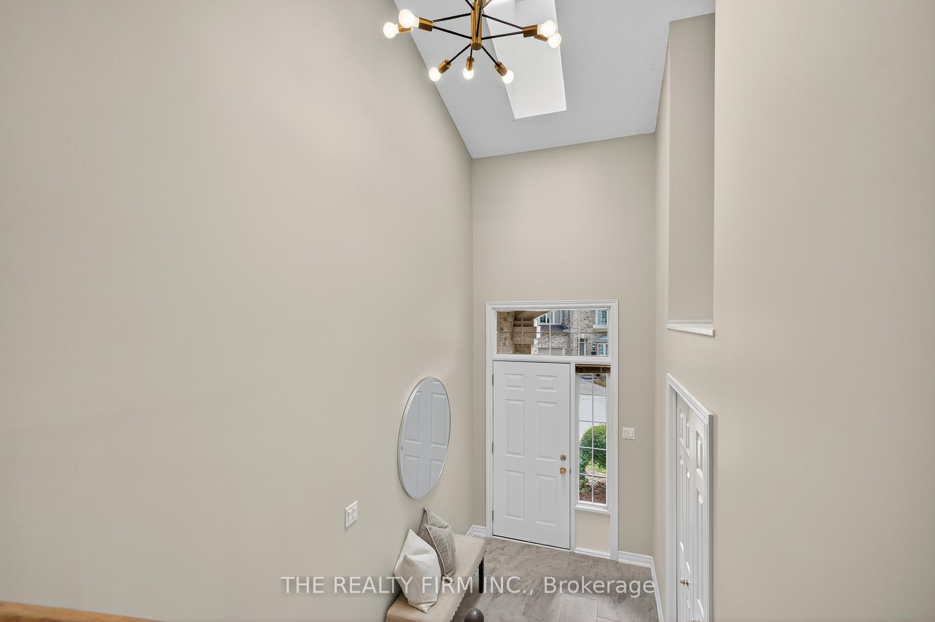 Photo 5 of Unit 4, 519 Riverside Drive, London, North P — HOMEH