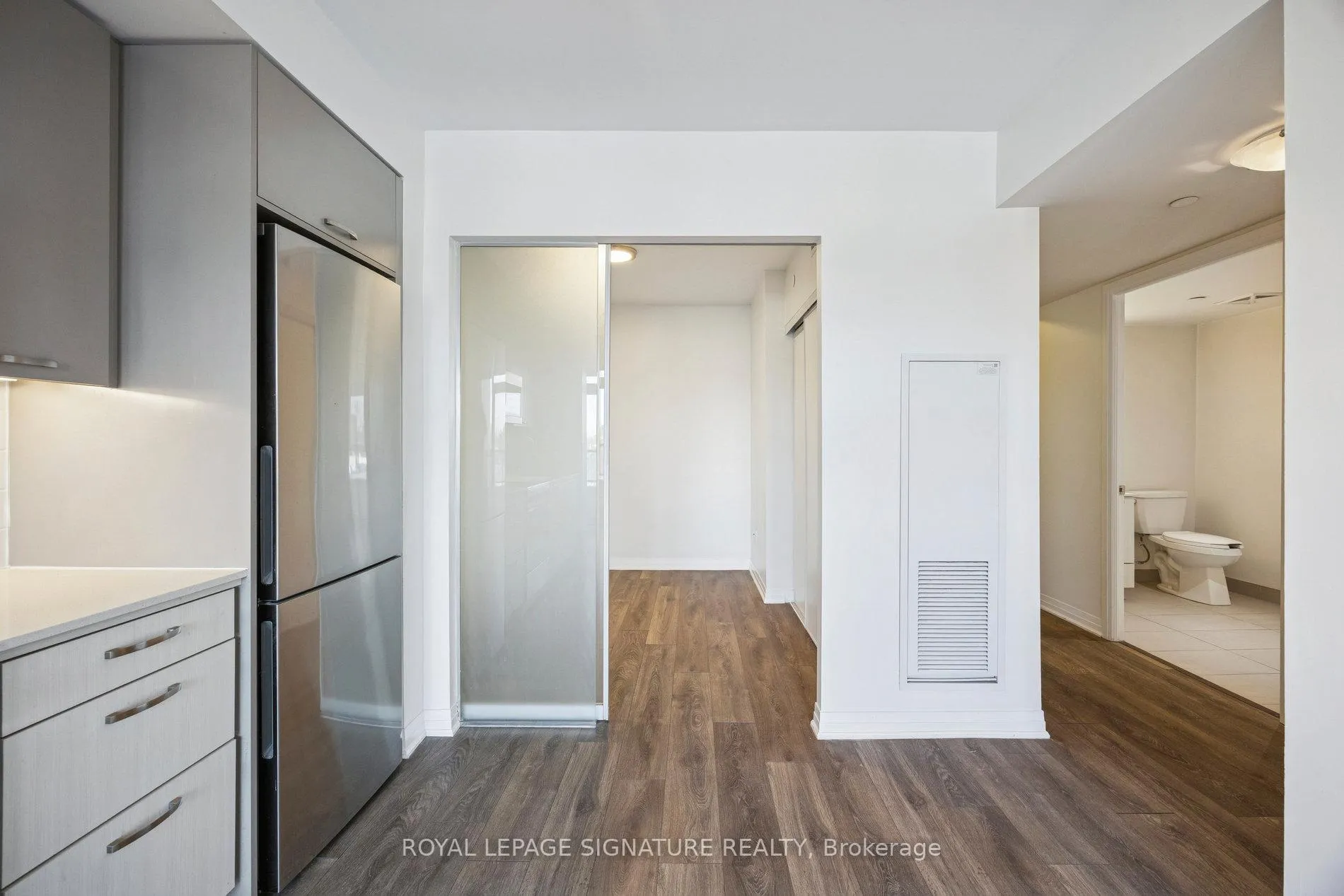 Photo 12 of Unit 424, 2301 Danforth Avenue, Toronto, East End-Danforth — HOMEH