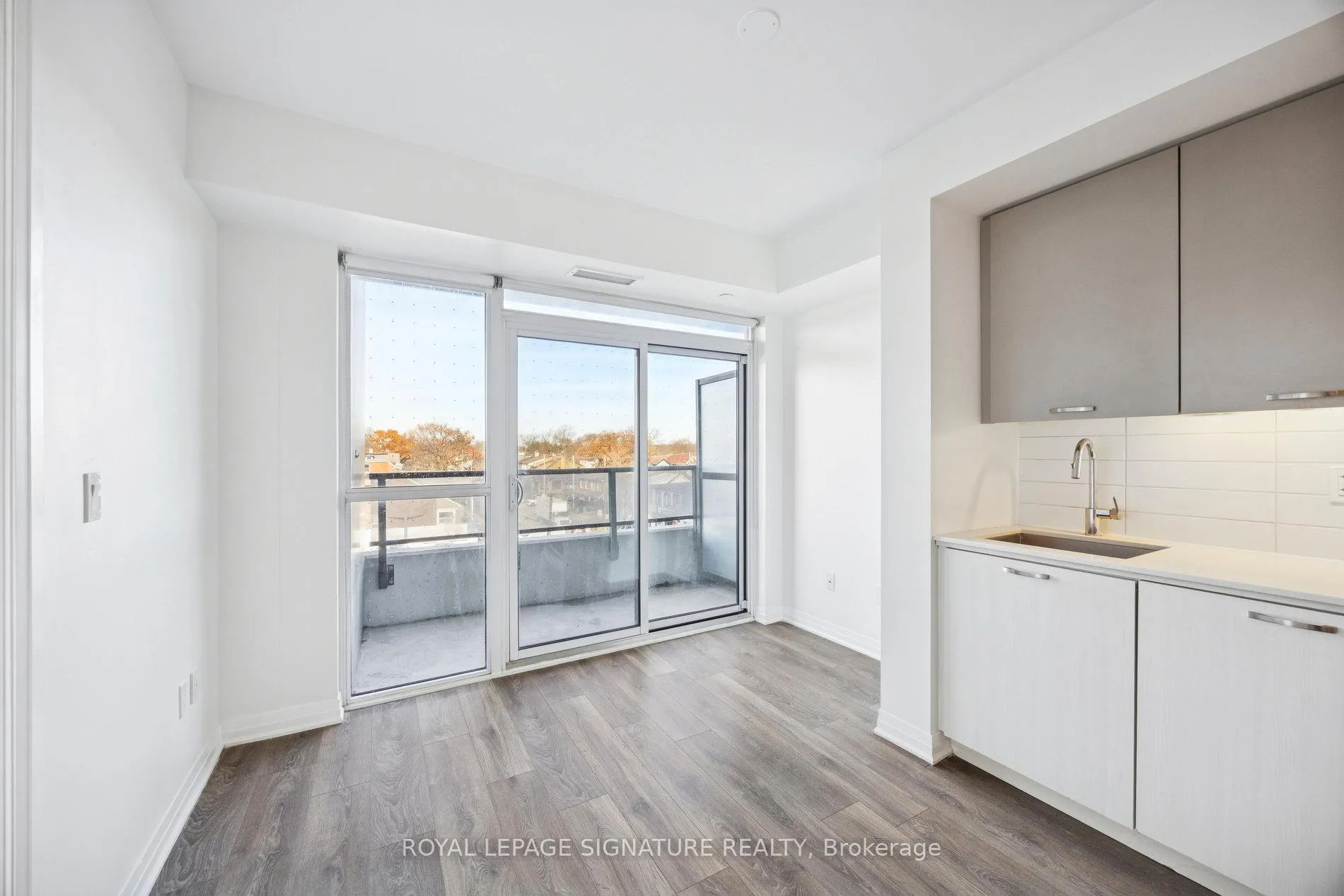 Photo 16 of Unit 424, 2301 Danforth Avenue, Toronto, East End-Danforth — HOMEH
