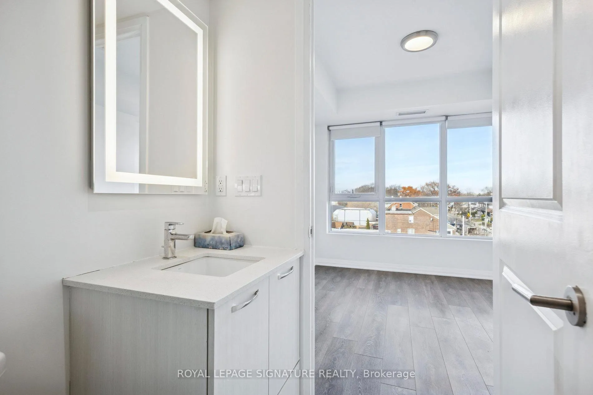 Photo 29 of Unit 424, 2301 Danforth Avenue, Toronto, East End-Danforth — HOMEH