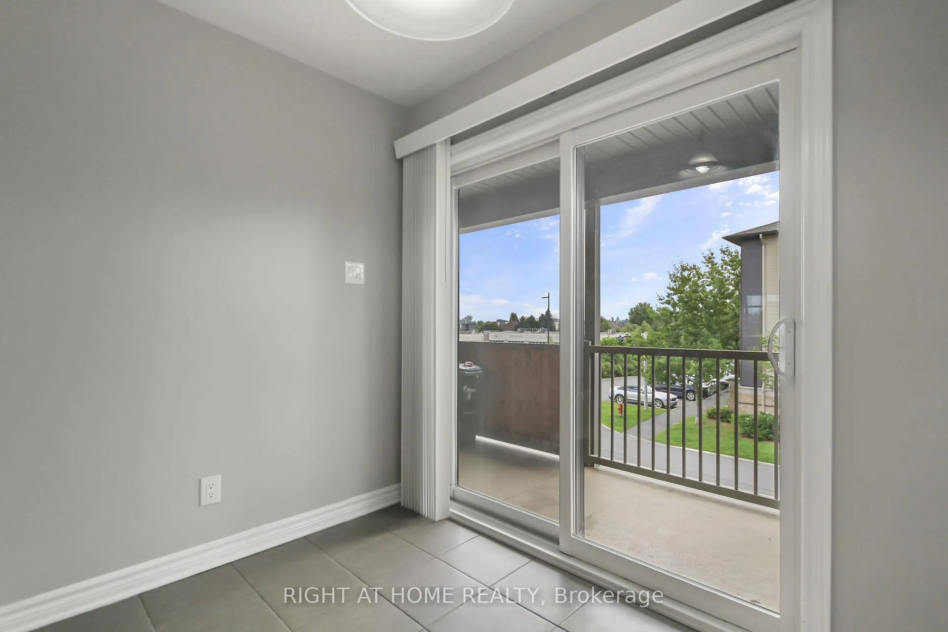 Photo 13 of Unit B, 1120 Klondike Road, Ottawa, Kanata - Morgan's Grant/South March — HOMEH