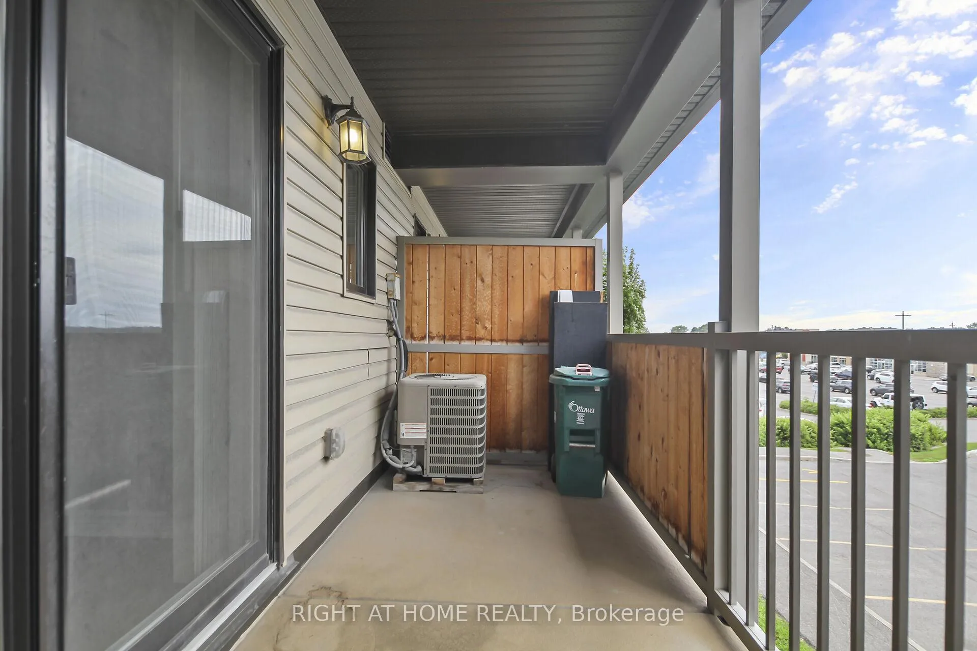 Photo 15 of Unit B, 1120 Klondike Road, Ottawa, Kanata - Morgan's Grant/South March — HOMEH