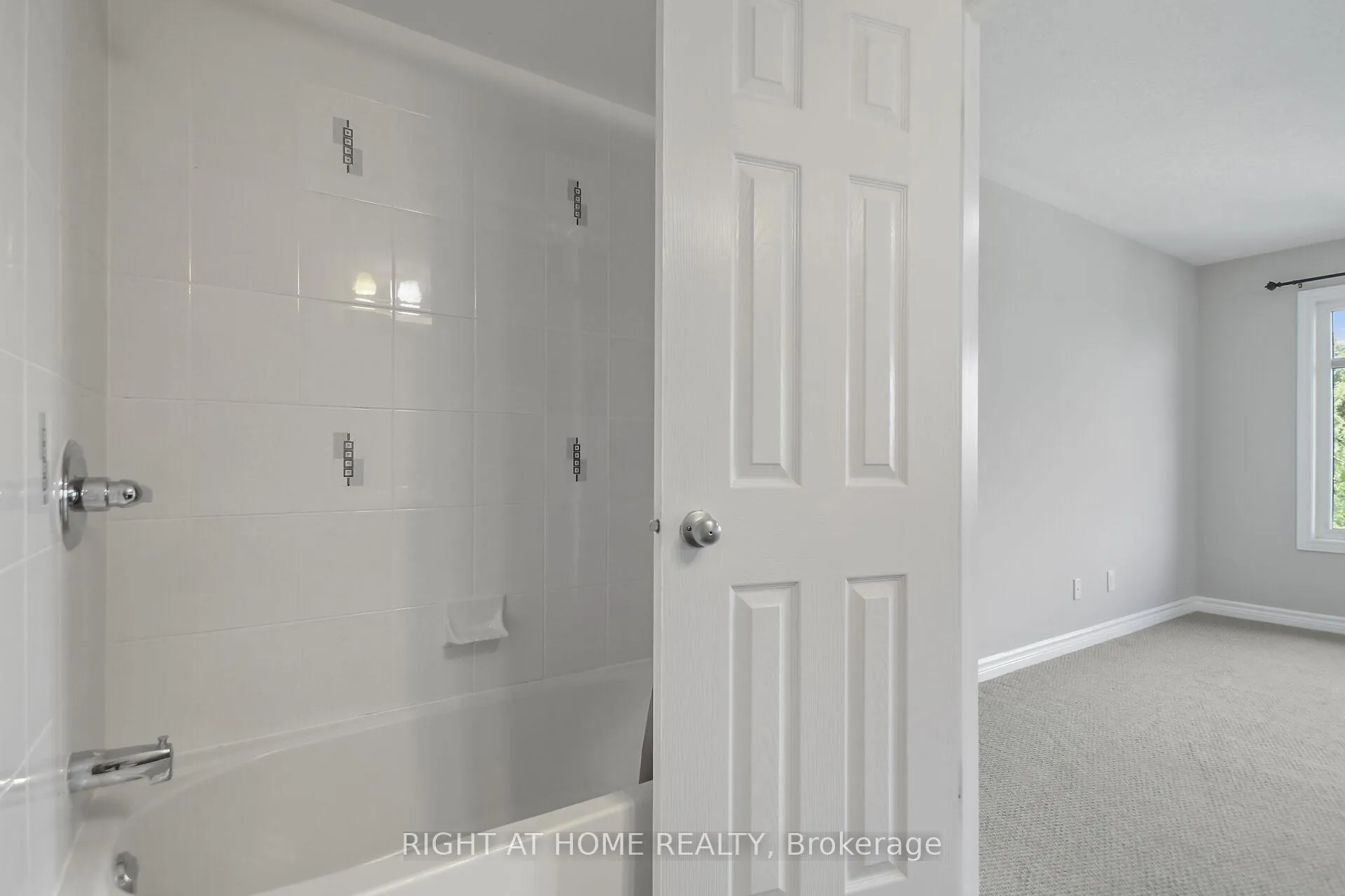 Photo 28 of Unit B, 1120 Klondike Road, Ottawa, Kanata - Morgan's Grant/South March — HOMEH