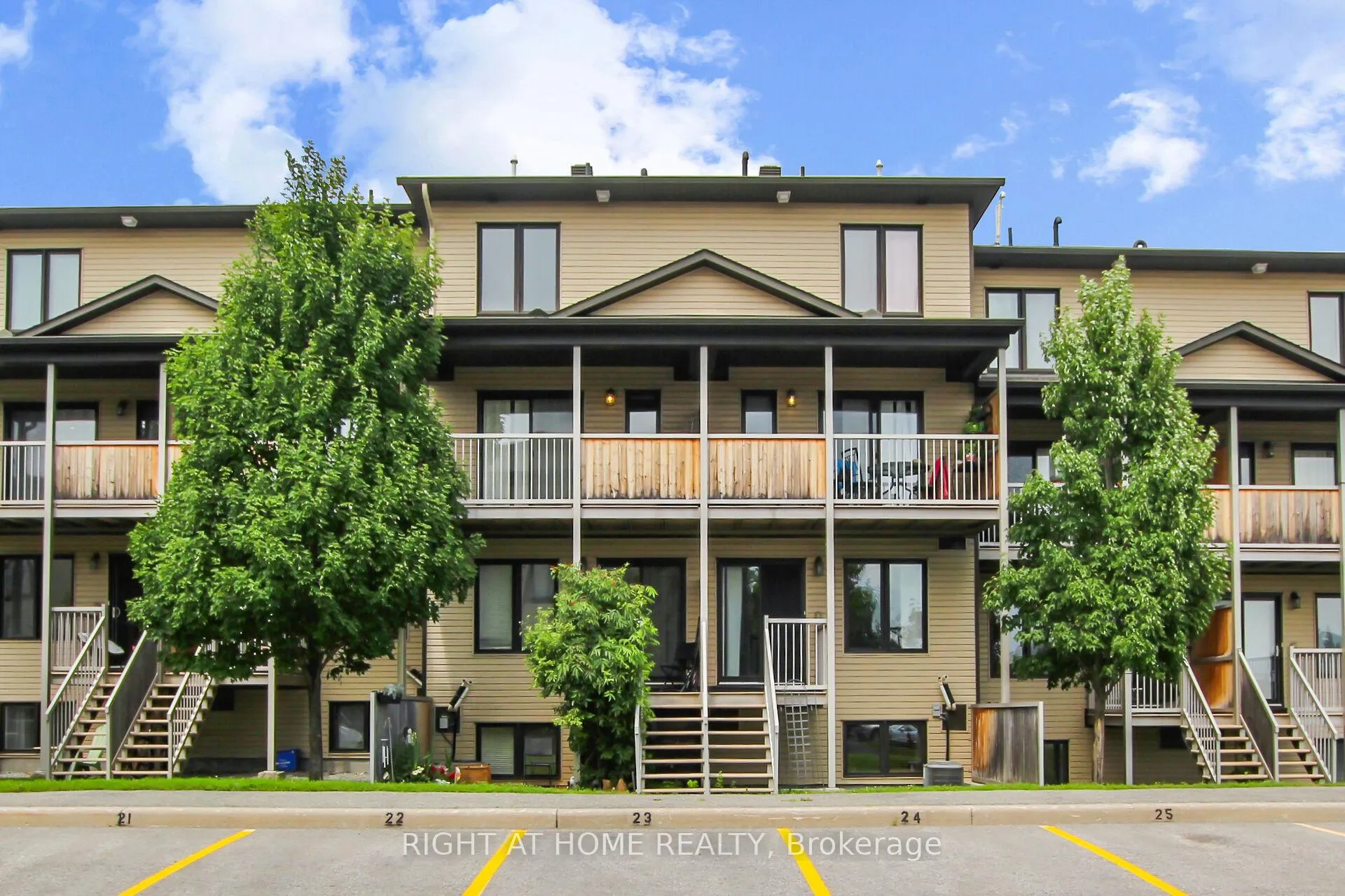 Photo 36 of Unit B, 1120 Klondike Road, Ottawa, Kanata - Morgan's Grant/South March — HOMEH