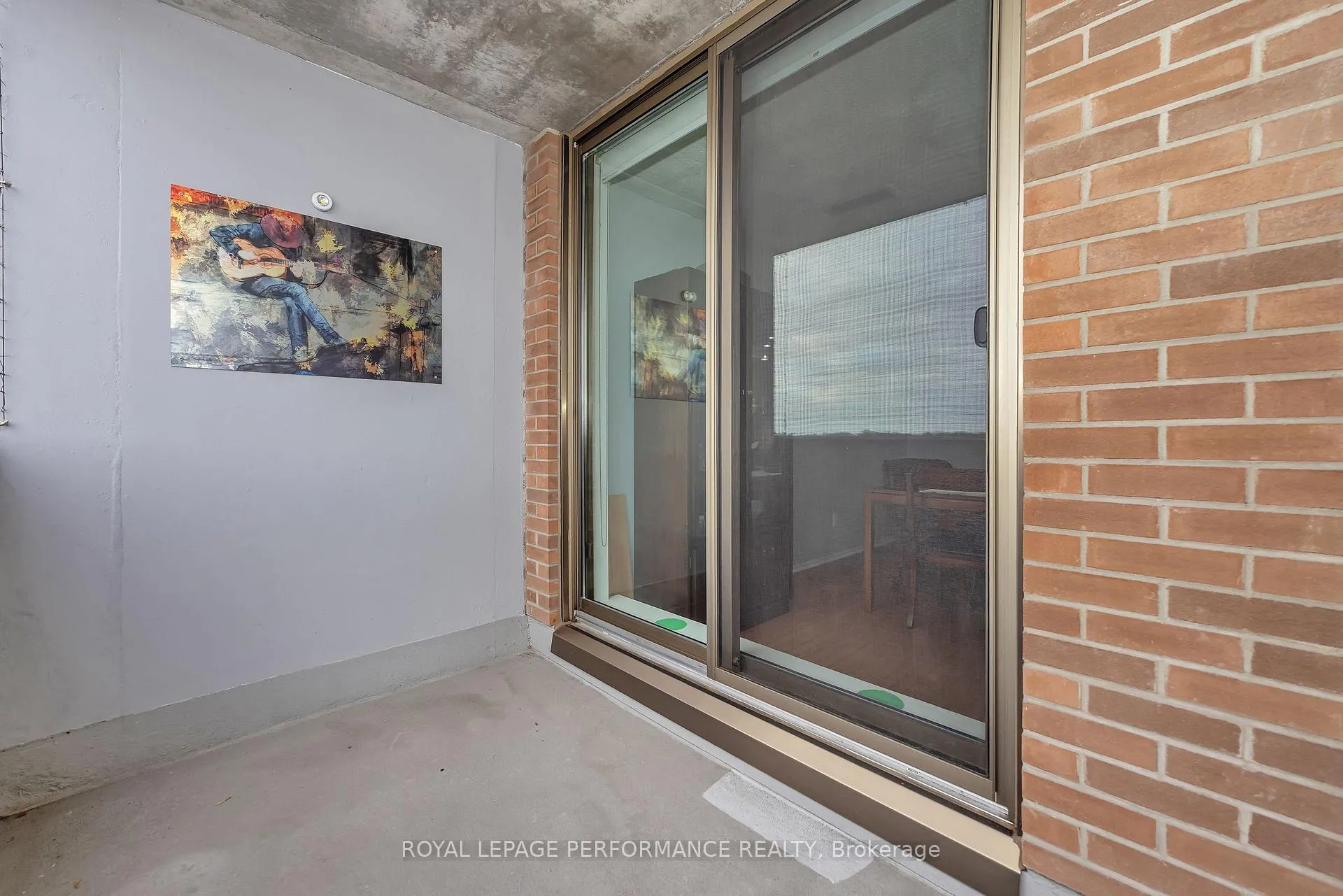Photo 17 of Unit 903, 200 Lafontaine Avenue, Ottawa, Vanier — HOMEH