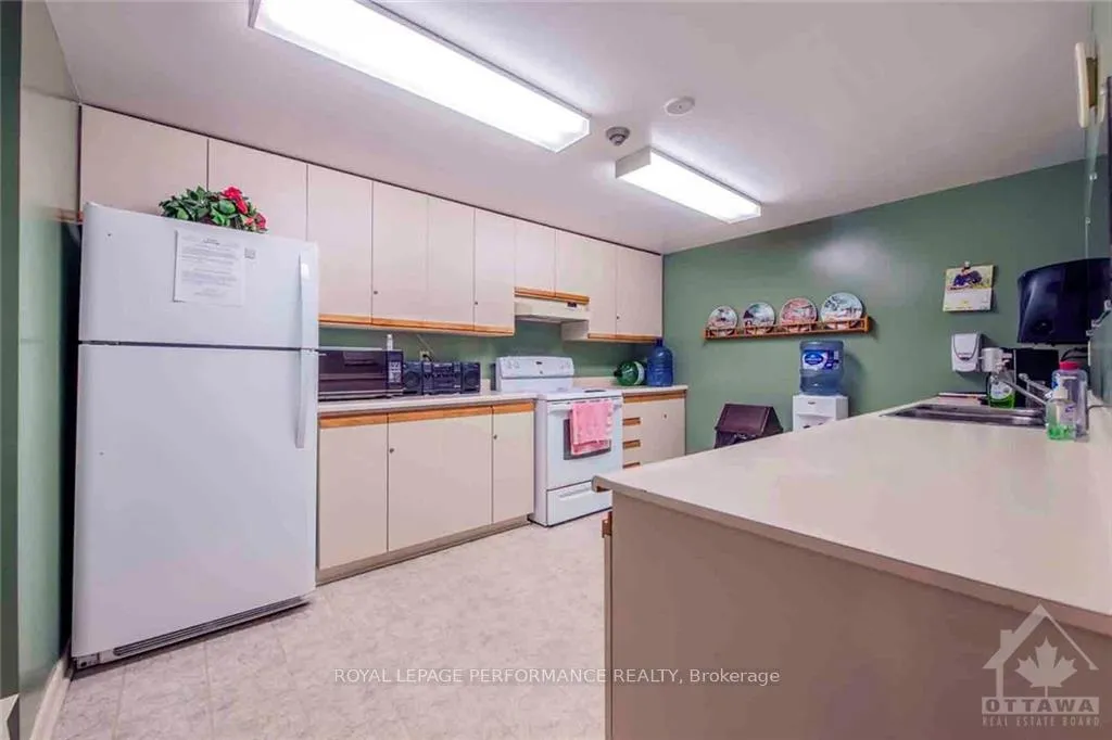 Photo 31 of Unit 903, 200 Lafontaine Avenue, Ottawa, Vanier — HOMEH