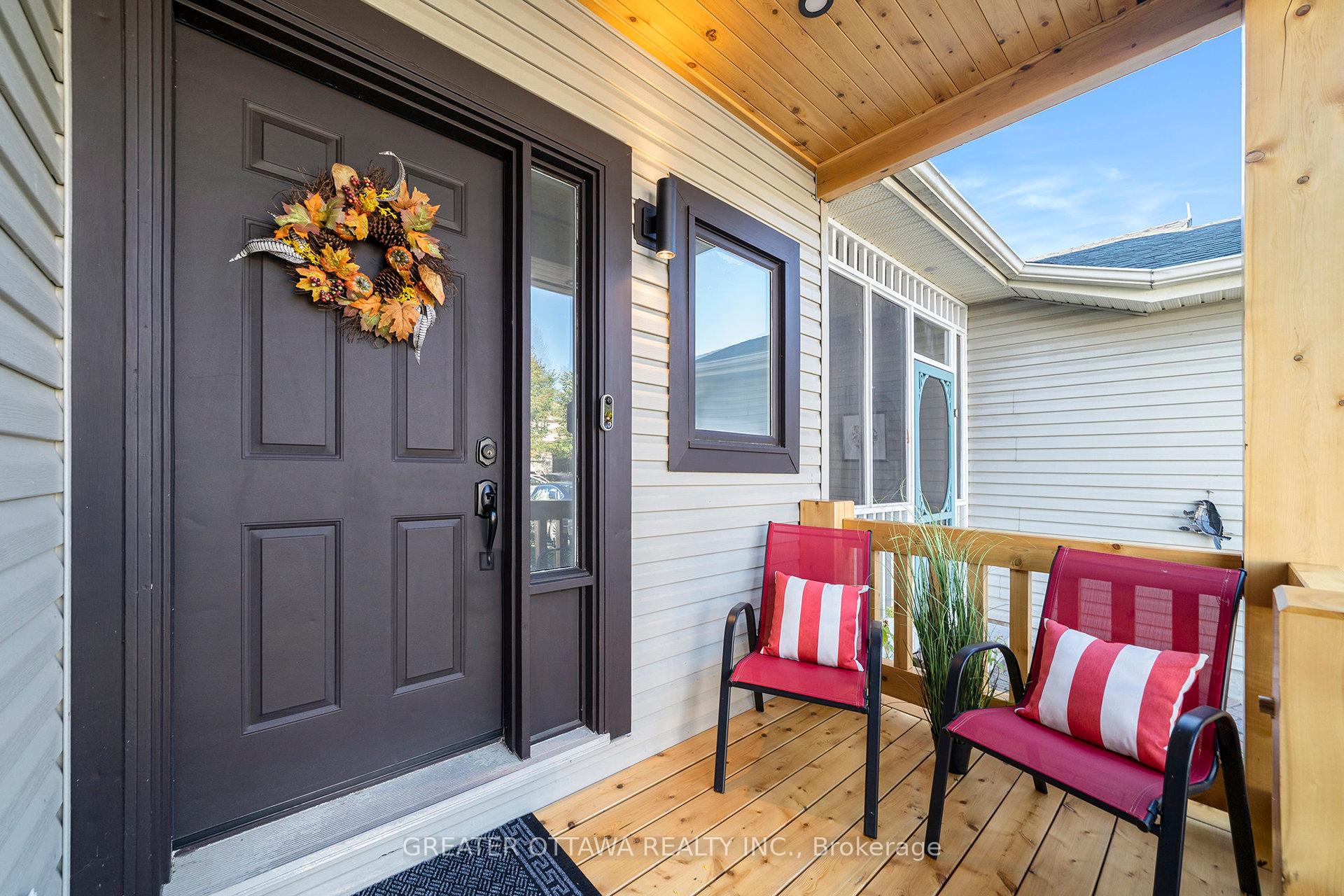 Photo 2 of 148 Crampton Drive, Carleton Place — HOMEH