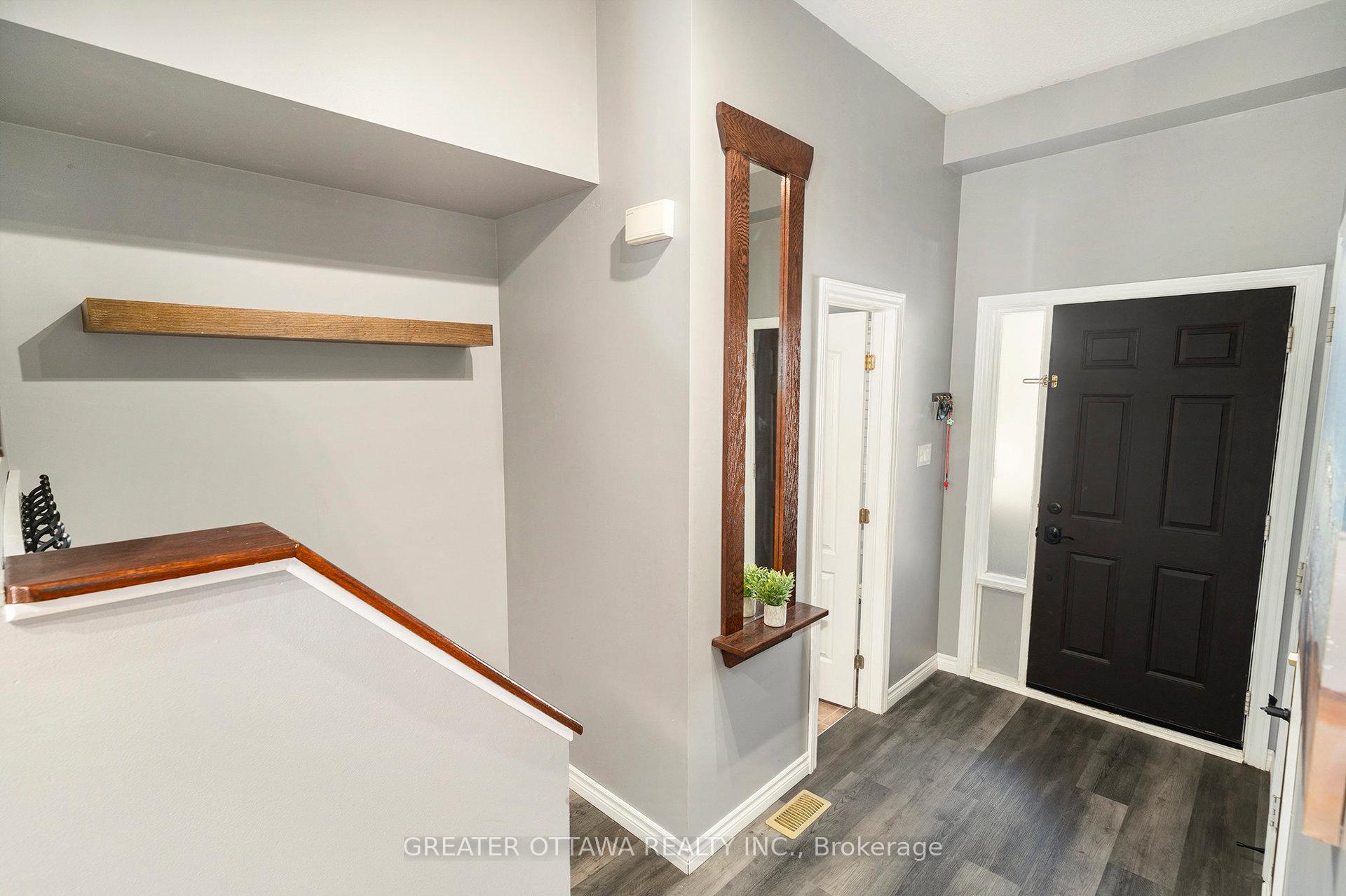Photo 3 of 148 Crampton Drive, Carleton Place — HOMEH