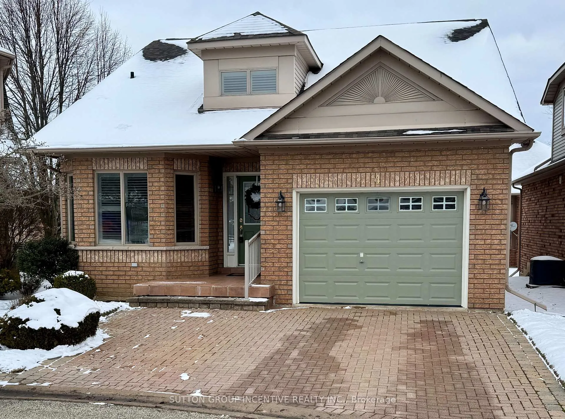 Front of Unit 22, 4 Belair Place