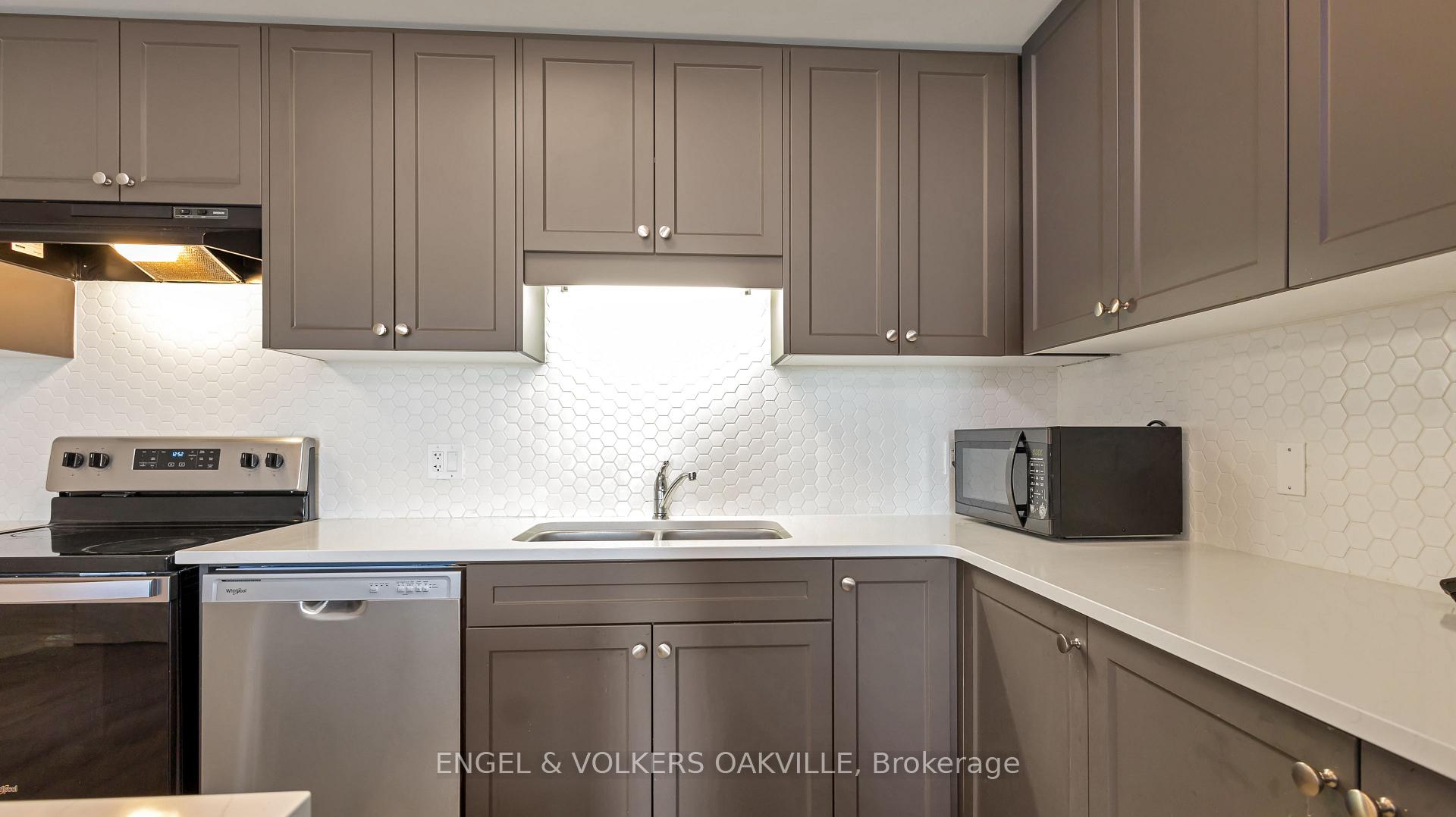 Photo 1 of Unit 26, 142 Foamflower Place, Waterloo — HOMEH