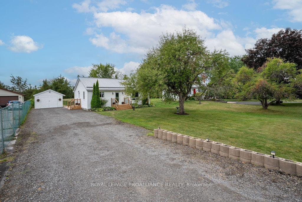Photo 37 of 4324 Old 2 Highway, Belleville, Belleville Ward — HOMEH