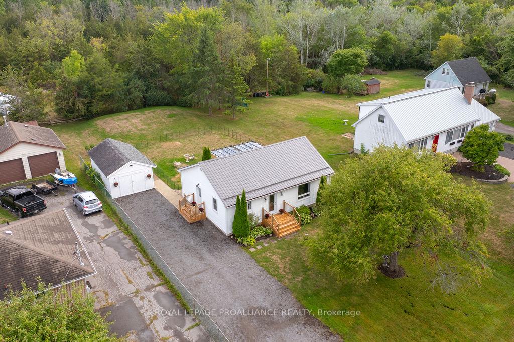 Photo 35 of 4324 Old 2 Highway, Belleville, Belleville Ward — HOMEH