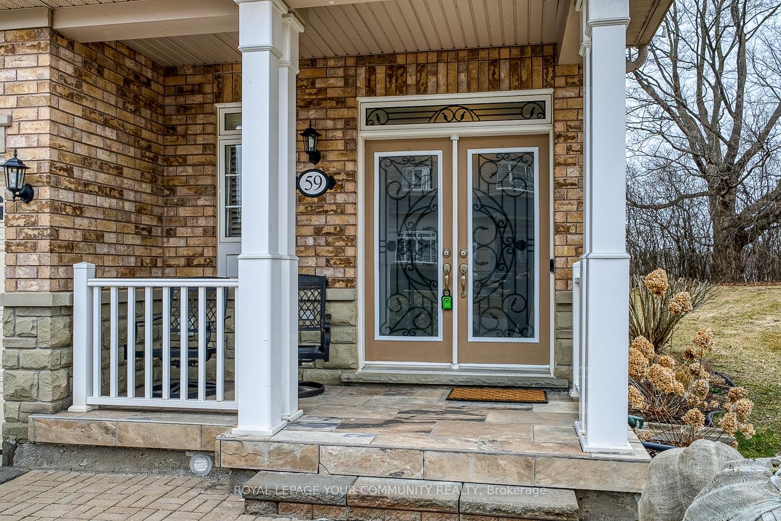 Photo 4 of Unit 56, 59 Stonecliffe Crescent, Aurora, Aurora Estates — HOMEH