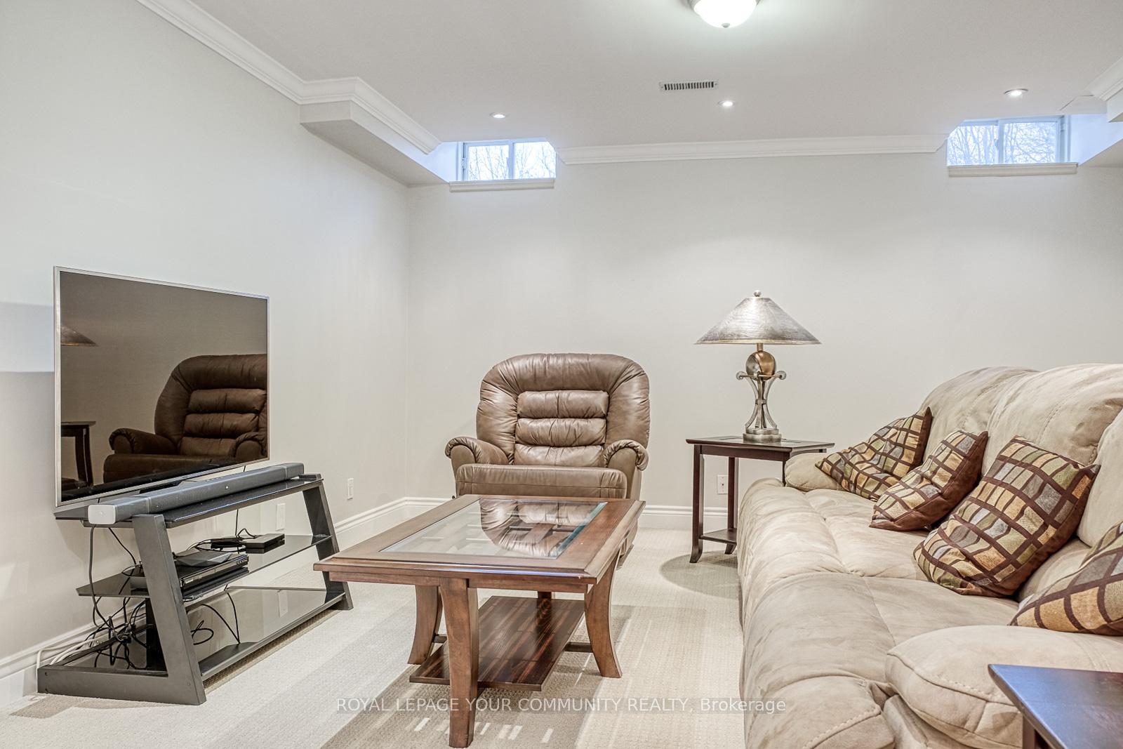 Photo 42 of Unit 56, 59 Stonecliffe Crescent, Aurora, Aurora Estates — HOMEH