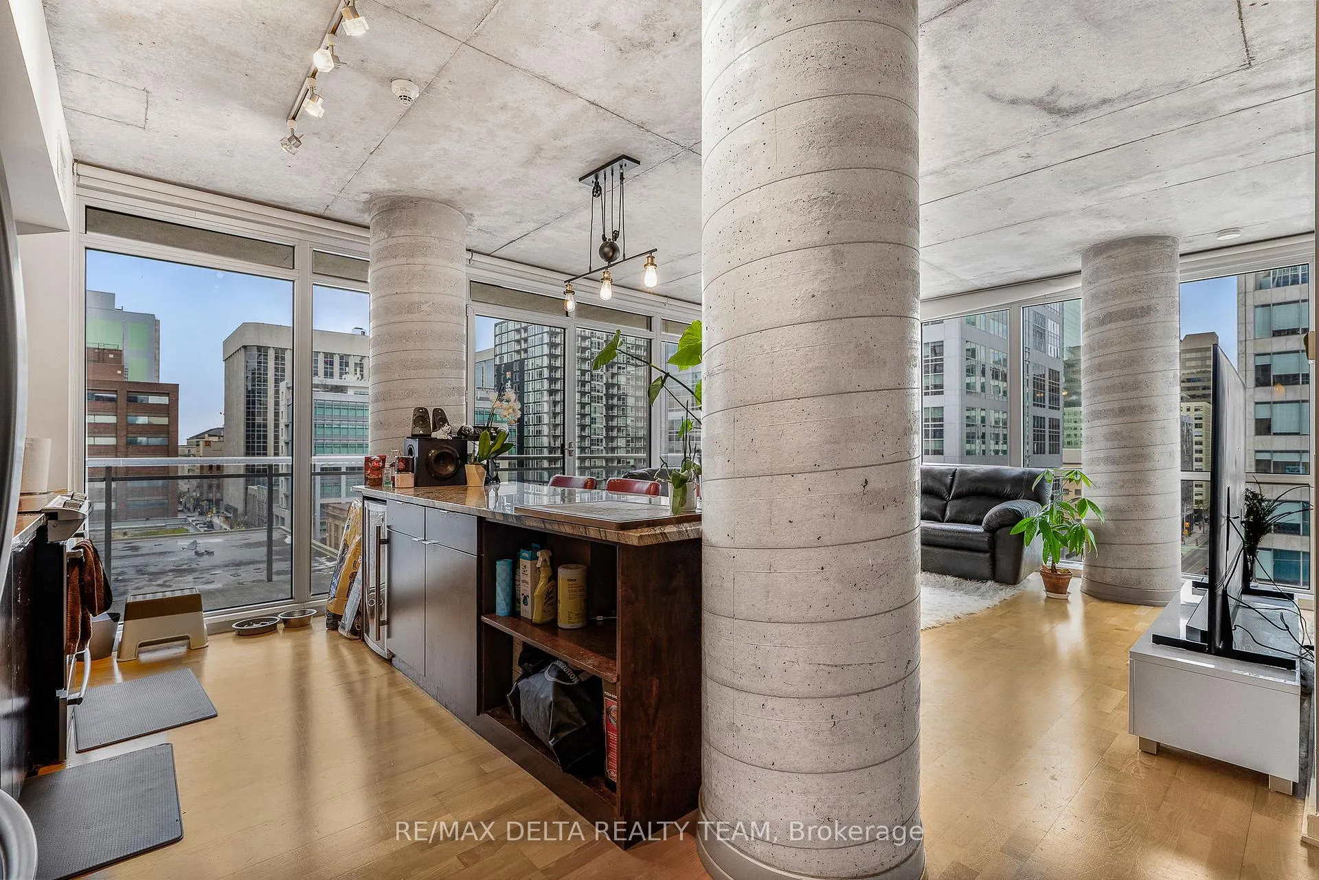 Photo 11 of Unit 809, 324 Laurier Avenue W, Ottawa, Ottawa Centre — HOMEH